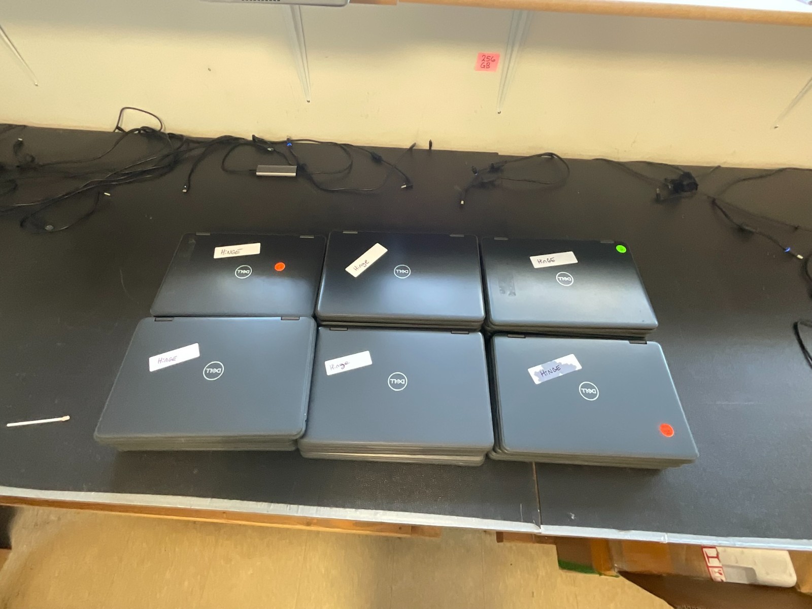 DELL LATITUDE 3190 2 IN 1 11.6 PENTIUM-N5030 CORE 3.1GHz 4GB 256GB SSD LOT OF 28