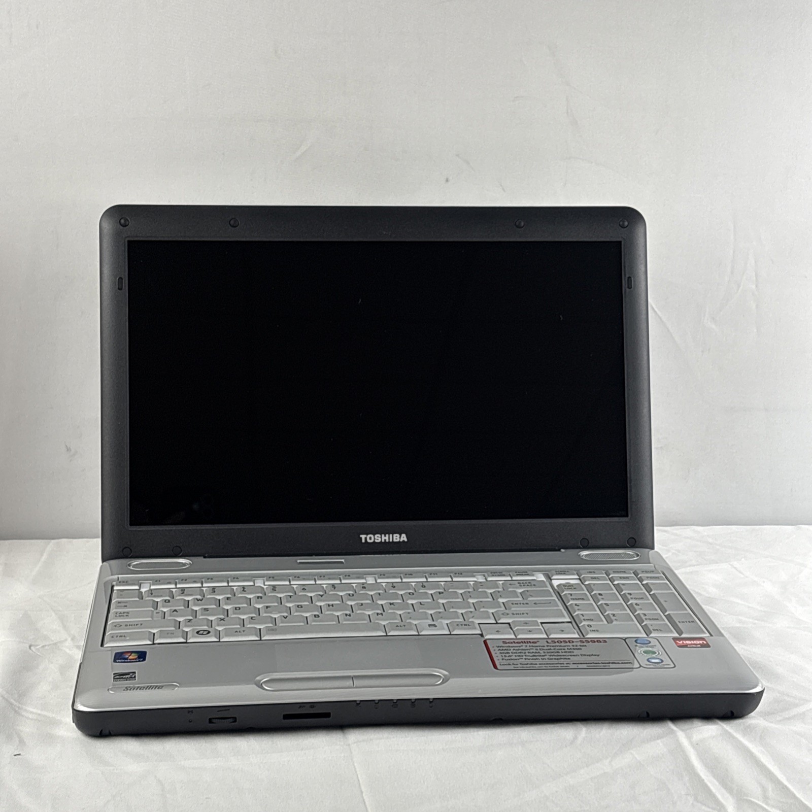 Toshiba Satellite L505D-S5983 Windows 7 AMD II 3GB DDR2 15.6” 320GB New Tested
