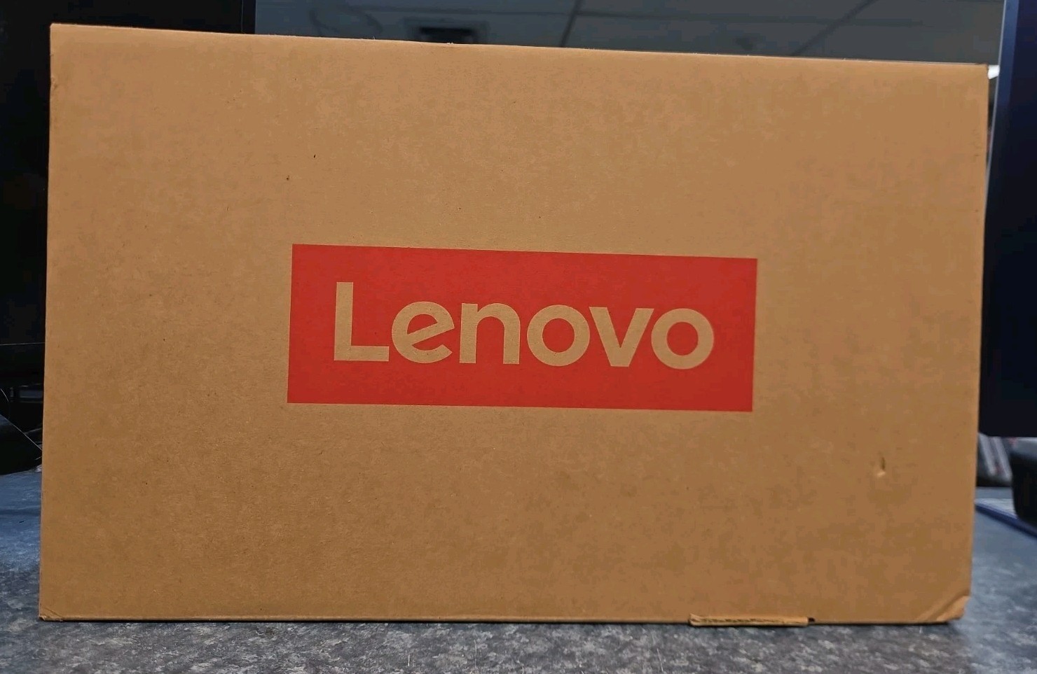 Lenovo V14 G4 ABP 14″ Ryzen 5 7430U 2.3GHz 8GB RAM 256GB SSD