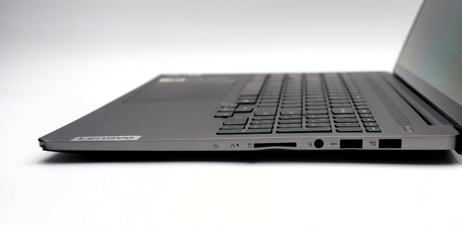 Lenovo IdeaPad Pro 5i 16″ 2K OLED Touch Intel Ultra 9 185H 32GB 1TB 4050 – Used