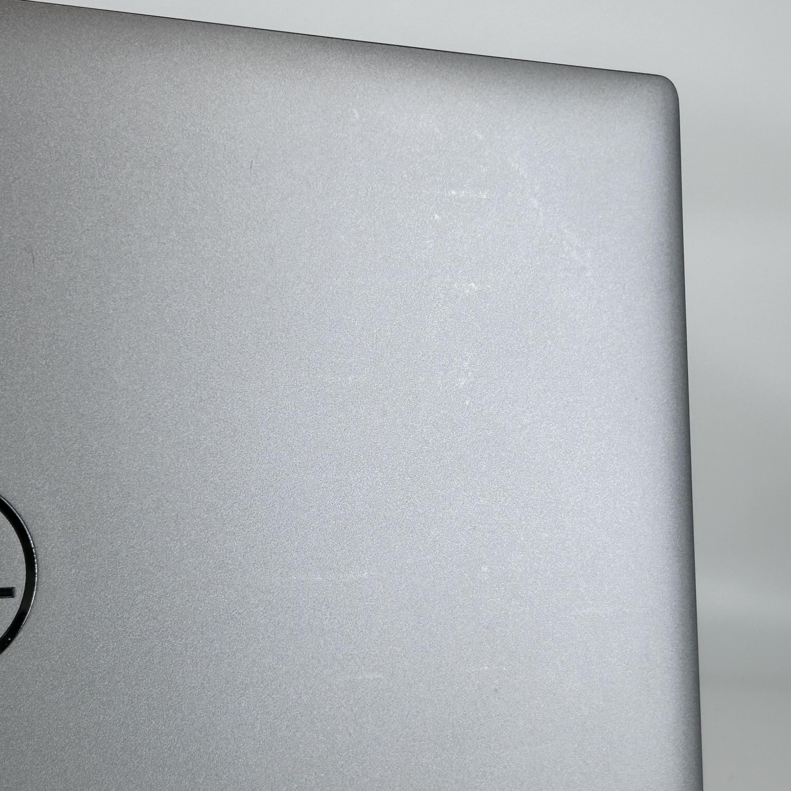 Dell Latitude 5520 15.6 Silver FHD i5-1145G7 2.60GHz 16GB 512GB SSD Very Good