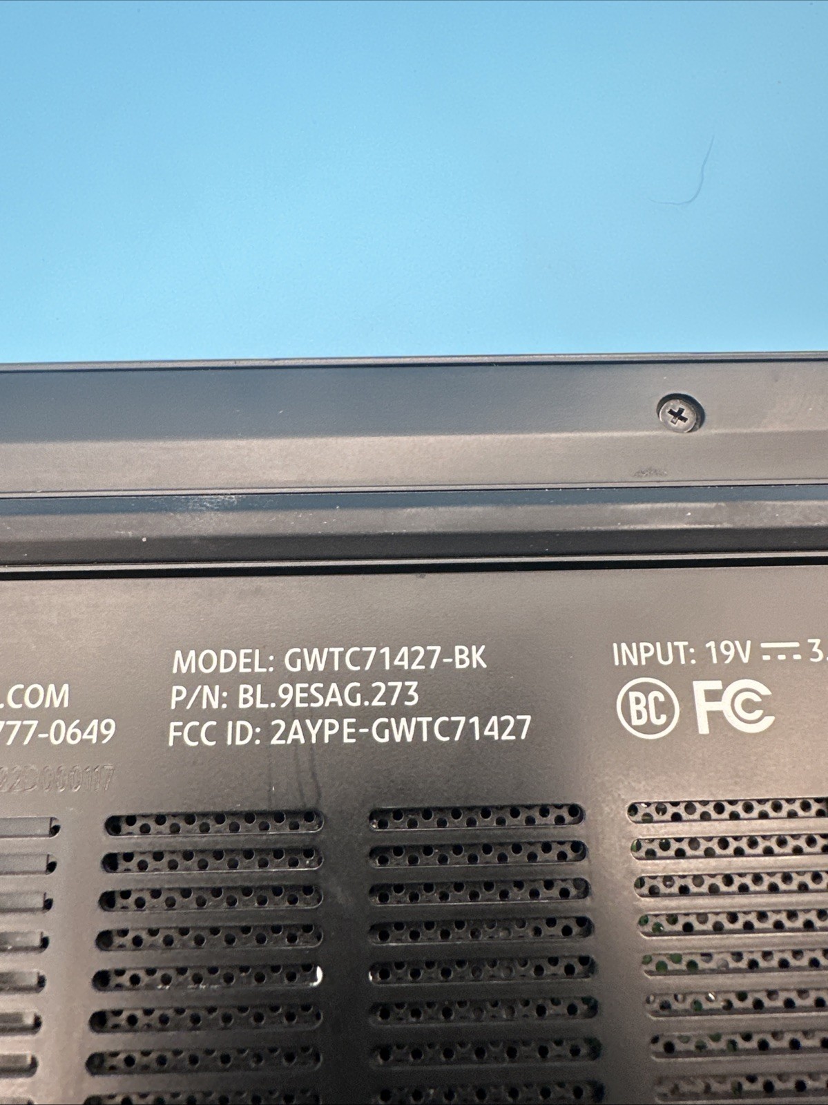 Gateway GWTC71427-BK 14.1″ FHD Touchscreen i7-1255U 2.6 GHz Intel UHD Graphics