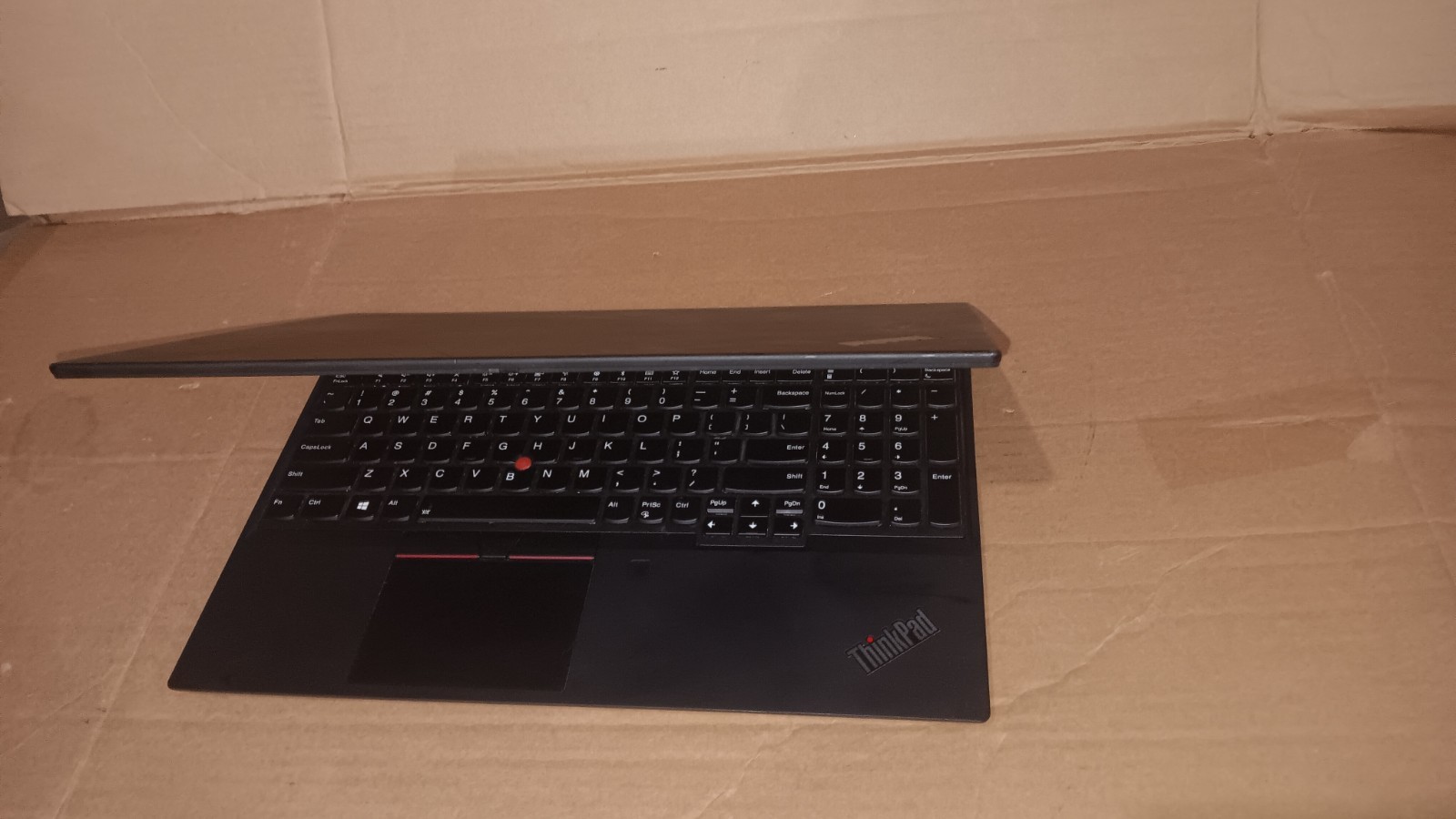 Lenovo ThinkPad T590 Laptop intel Core i5 8th Gen 15.6″ LCD Screen TYPE:20N4 P/R