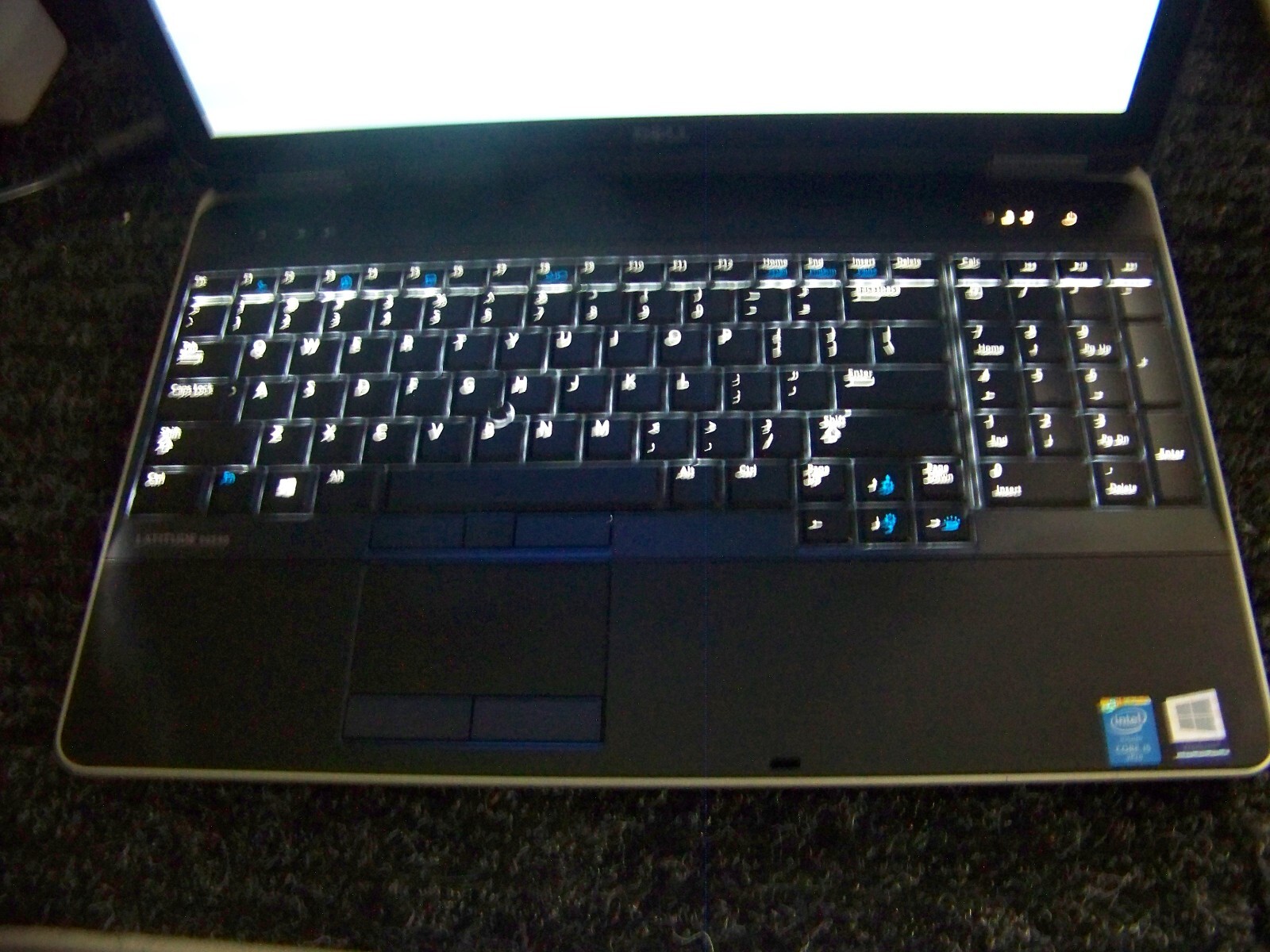 Dell E6540_Windows 11💥New250 SSD💻i7 QUAD/AMD💻BACKLIT_DVD+Webcam💻Office 2024