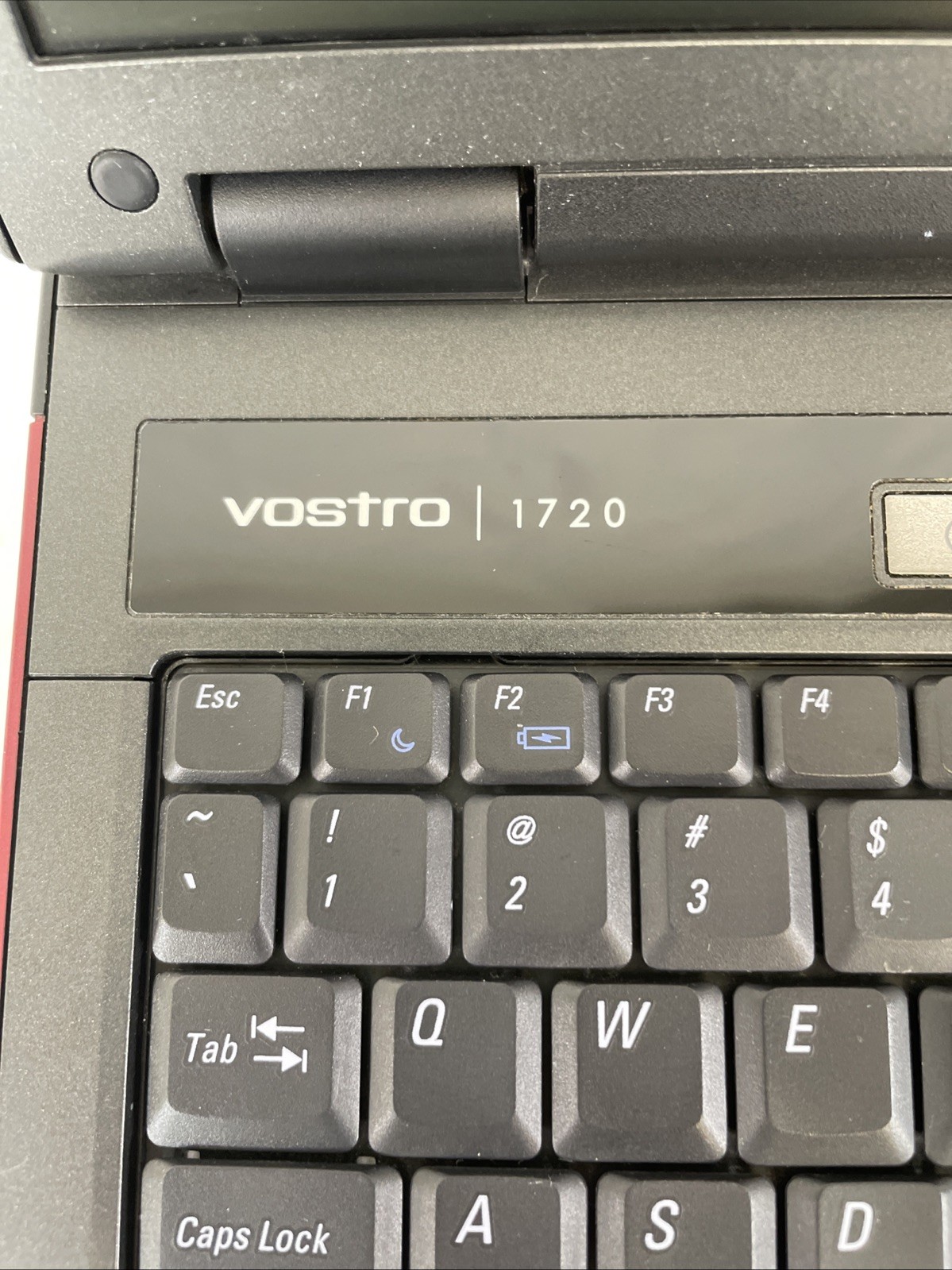 Dell Vostro 1720 17.1″ Vintage Laptop Core 2 Duo 2.1GHz 4GB RAM 250GB HDD Win10
