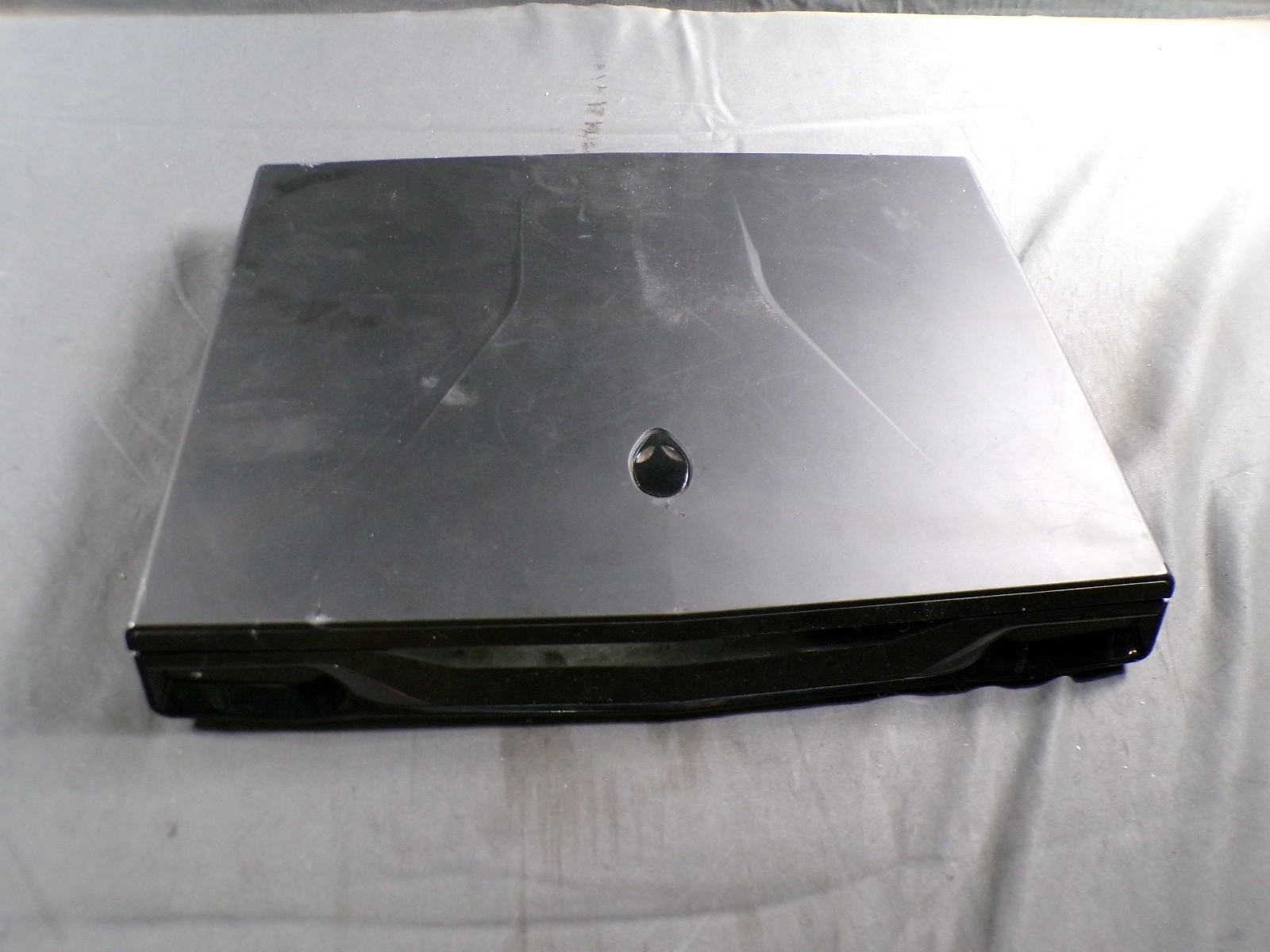 Alienware M14xR2 INTEL CORE i5-3230M 2.60GHz 6GB RAM **NO HD / NO CADDIE/ NO OS