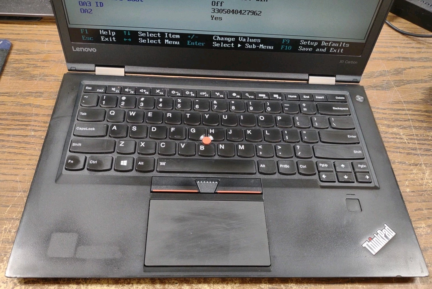 Lenovo ThinkPad X1 Carbon 4th Gen 14″ i7-6600U, 16GB Ram, 256GB SSD.