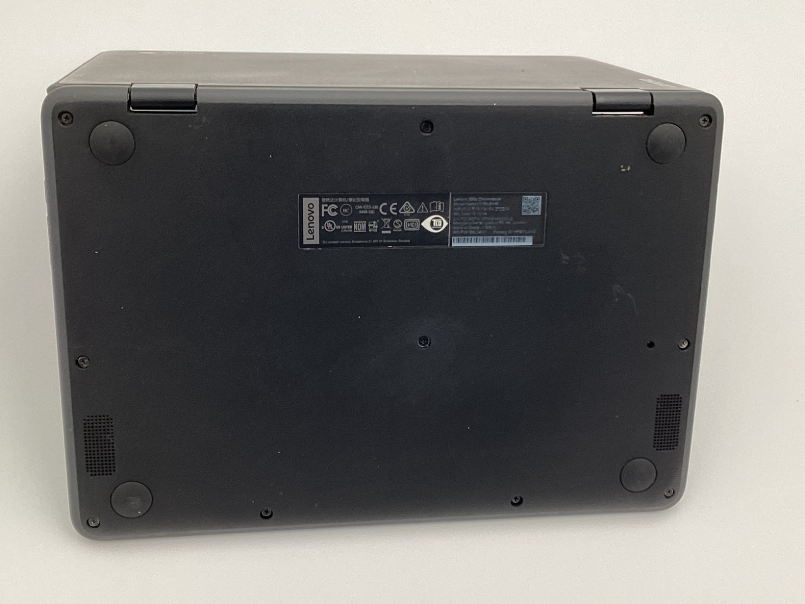 Lenovo 300e Chromebook 81H0 (11.6″ Touch, 4GB, 32GB eMMC, ChromeOS) w/ Charger