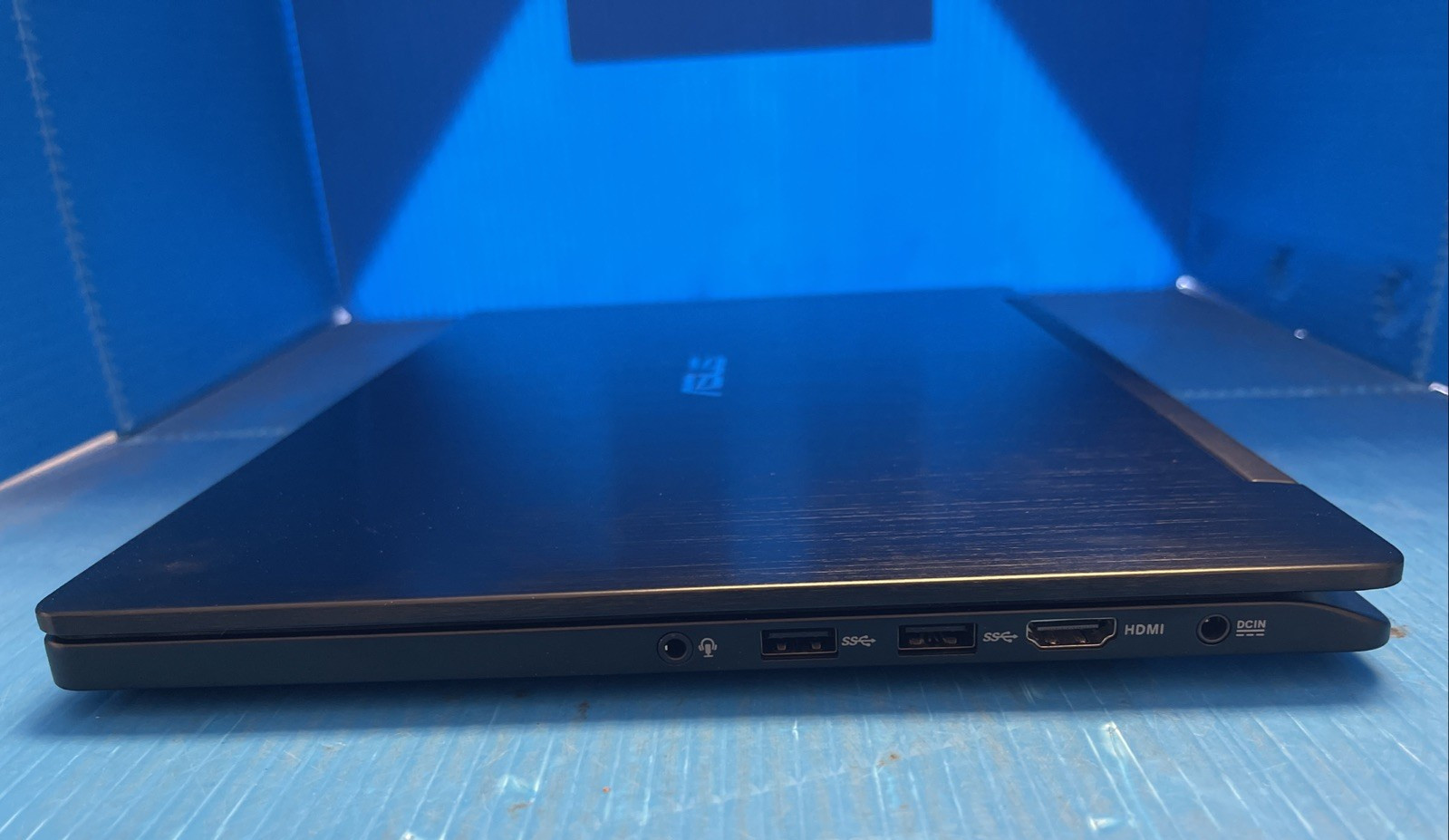 ASUS Q302L 13.3″ Intel Core i3-520U Win10 Home 500GB HDD 6GB RAM
