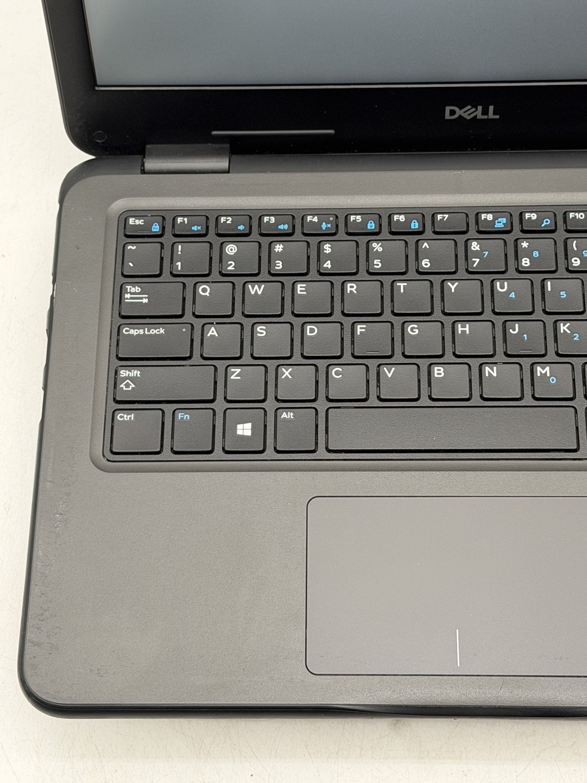 Dell Latitude 3310 13.3in i5-8265U 8GB 128GB NO OS *READ*