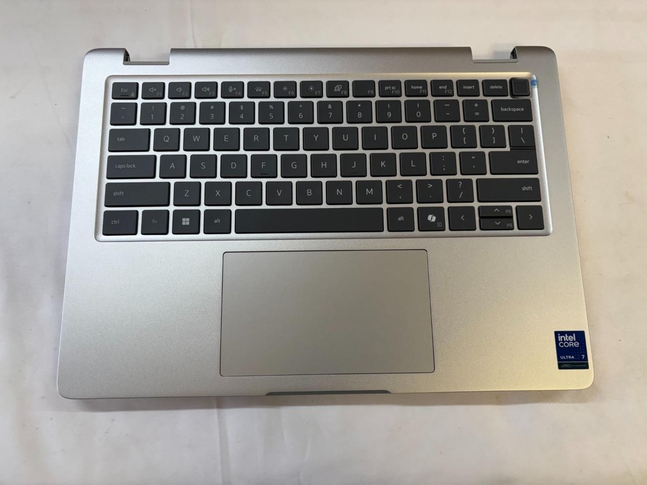 Dell Pro 14 (PB14250) Laptop – Keyboard Only!