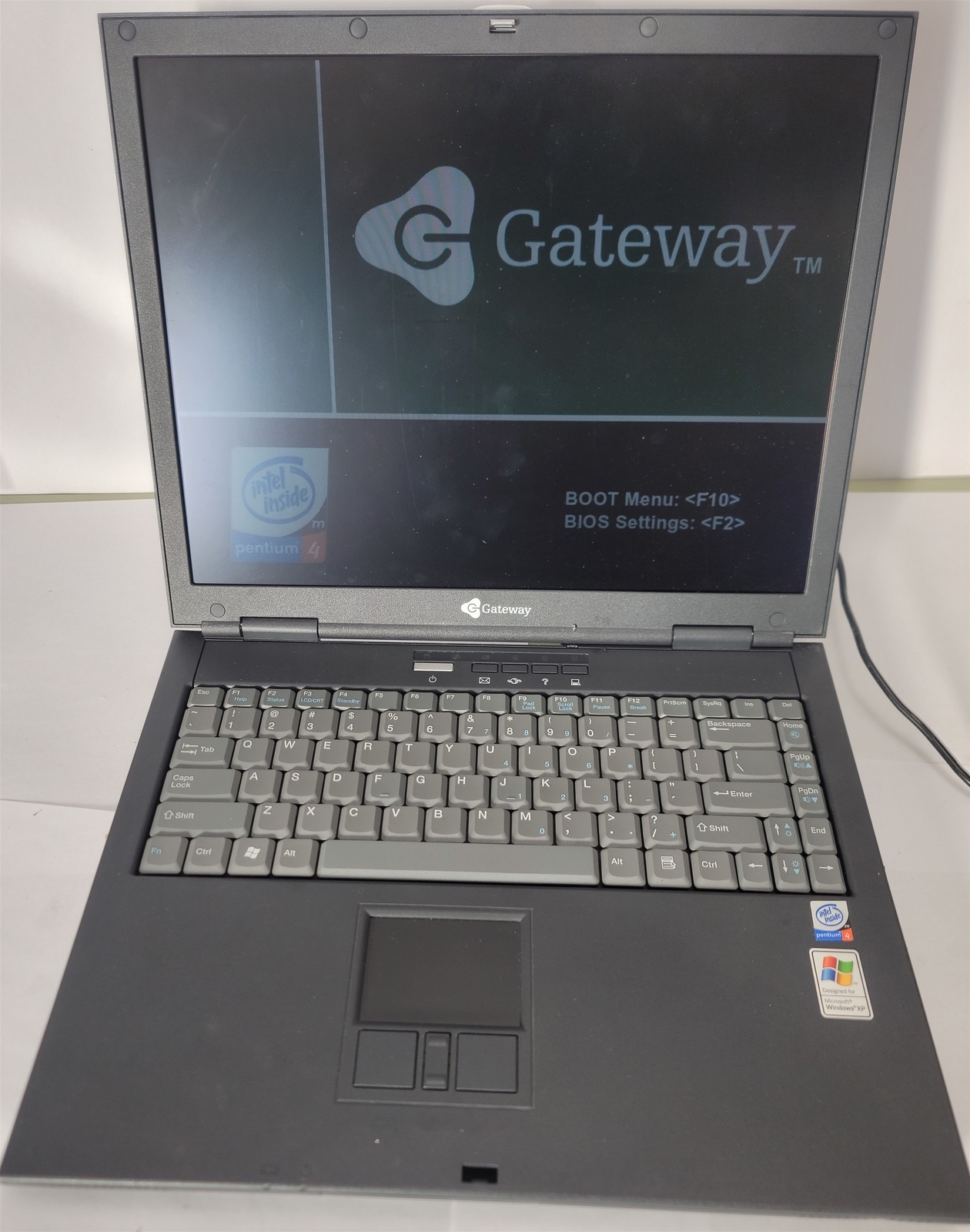 Gateway M305CRV 15″ Laptop , Pentium 4 M 2.20GHz , 1GB RAM, Windows XP