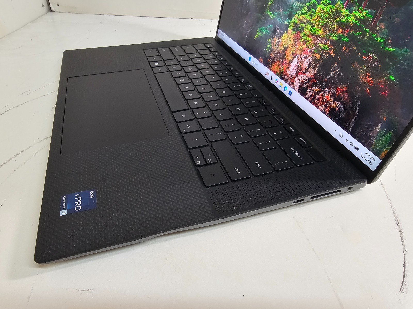Dell Precision 5570 Laptop – i7-12800H 16GB 512GB SSD Cam RTX A1000 15.6″