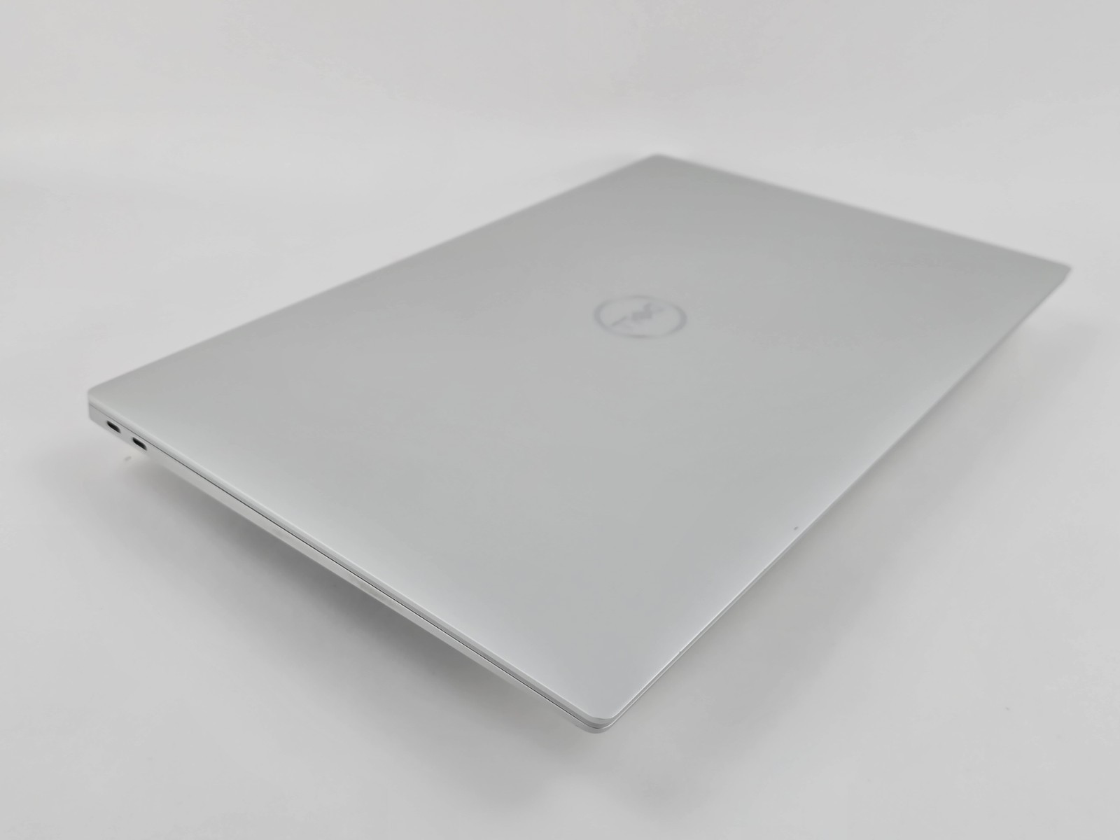 Dell XPS 16 9640 4K OLED TOUCH 2.5 GHz Ultra 9 185H 32GB 1TB SSD RTX 4060 – Good