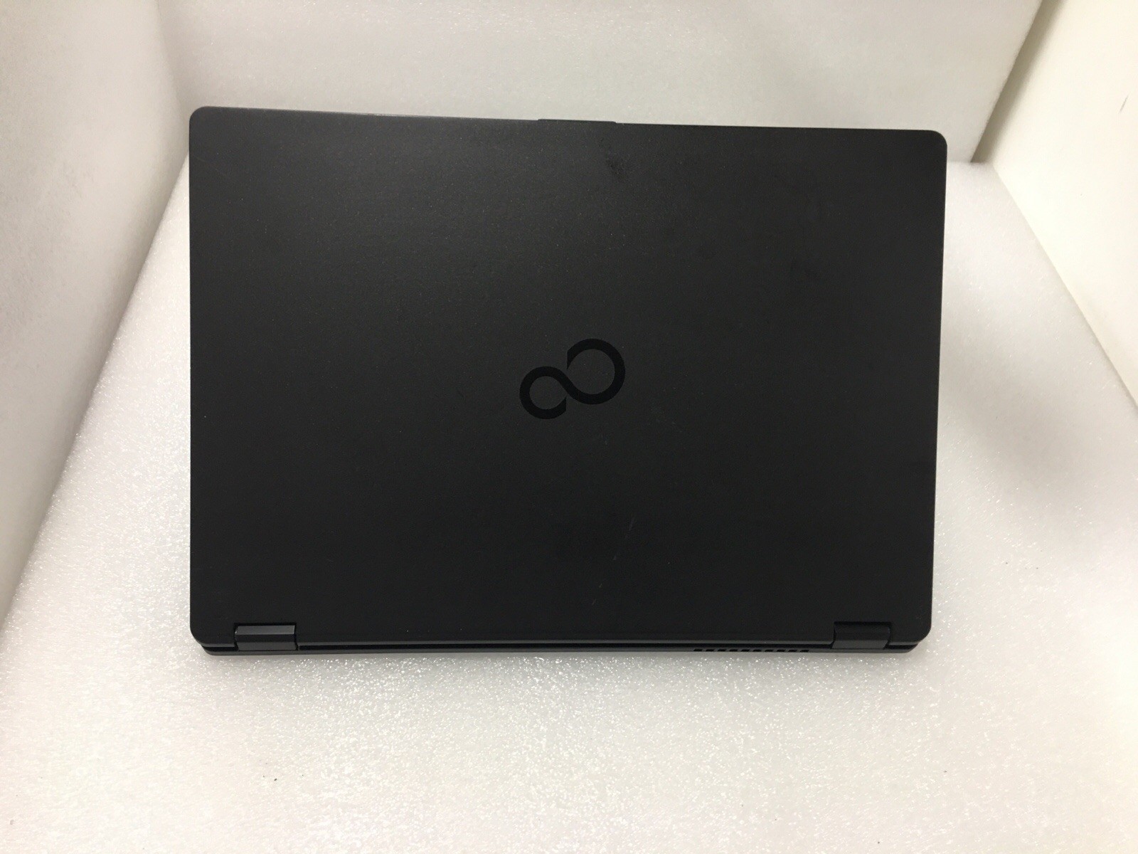 Fujitsu Lifebook U747 128gb Nvme Win 11 i7-6600u 2.60ghz 16gb Ram Hdmi