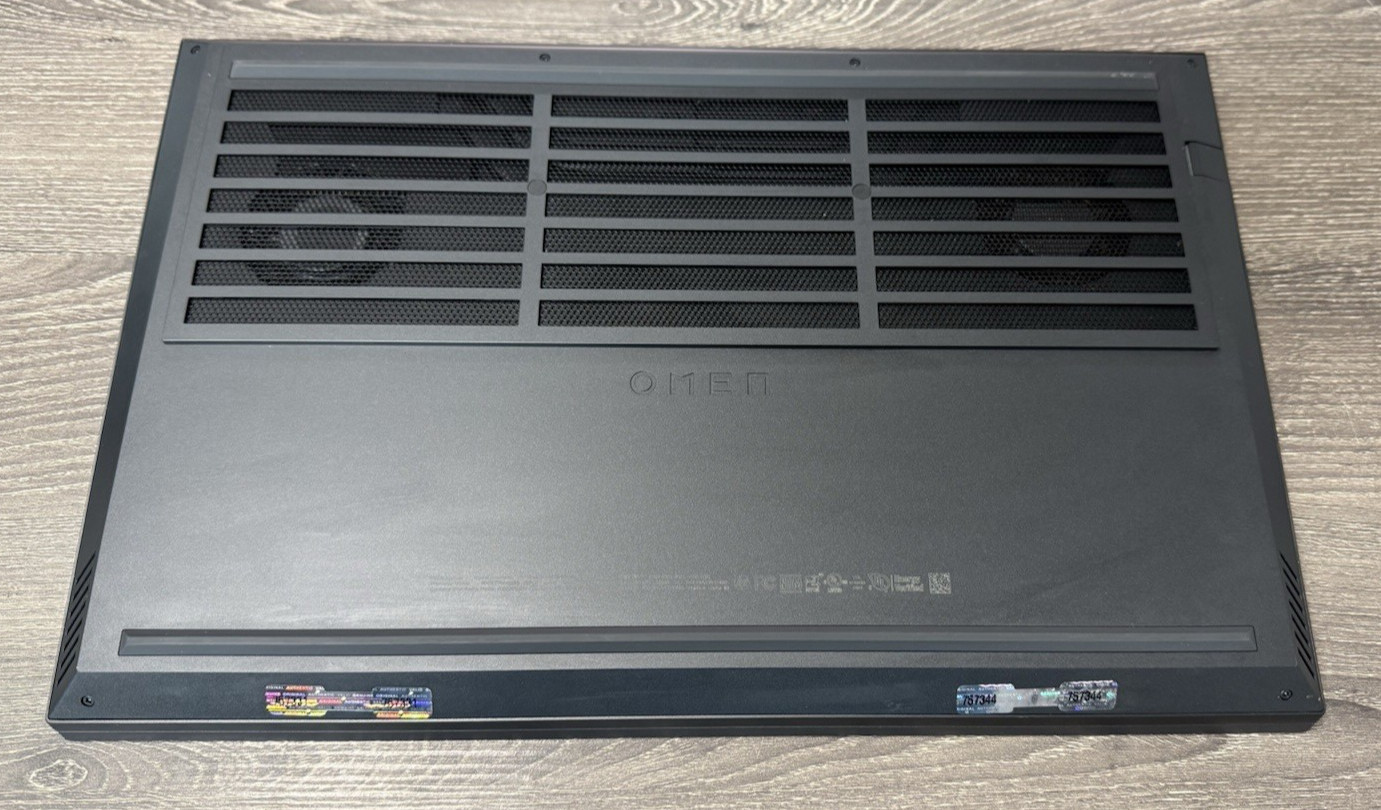 HP Omen 15-en0023dx Gaming Laptop Ryzen 4800H 16gb RAM 1TB SSD