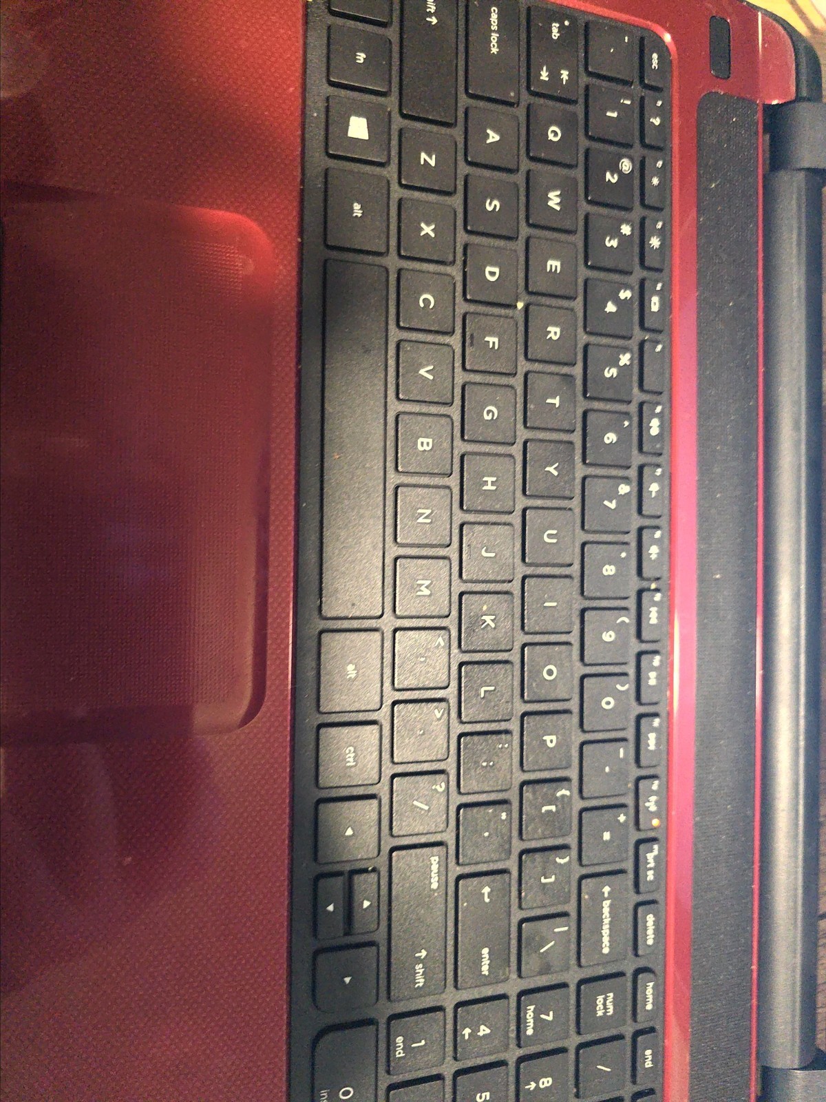 HP Laptop – 15-f272wm