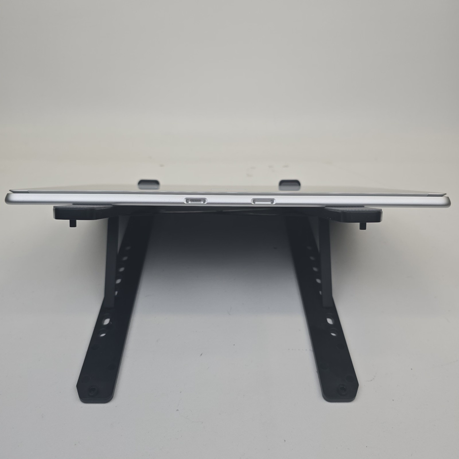 Microsoft Surface Pro 10 Ultra 7 165U 16GB 512 NO OS/AC – Tablet Only