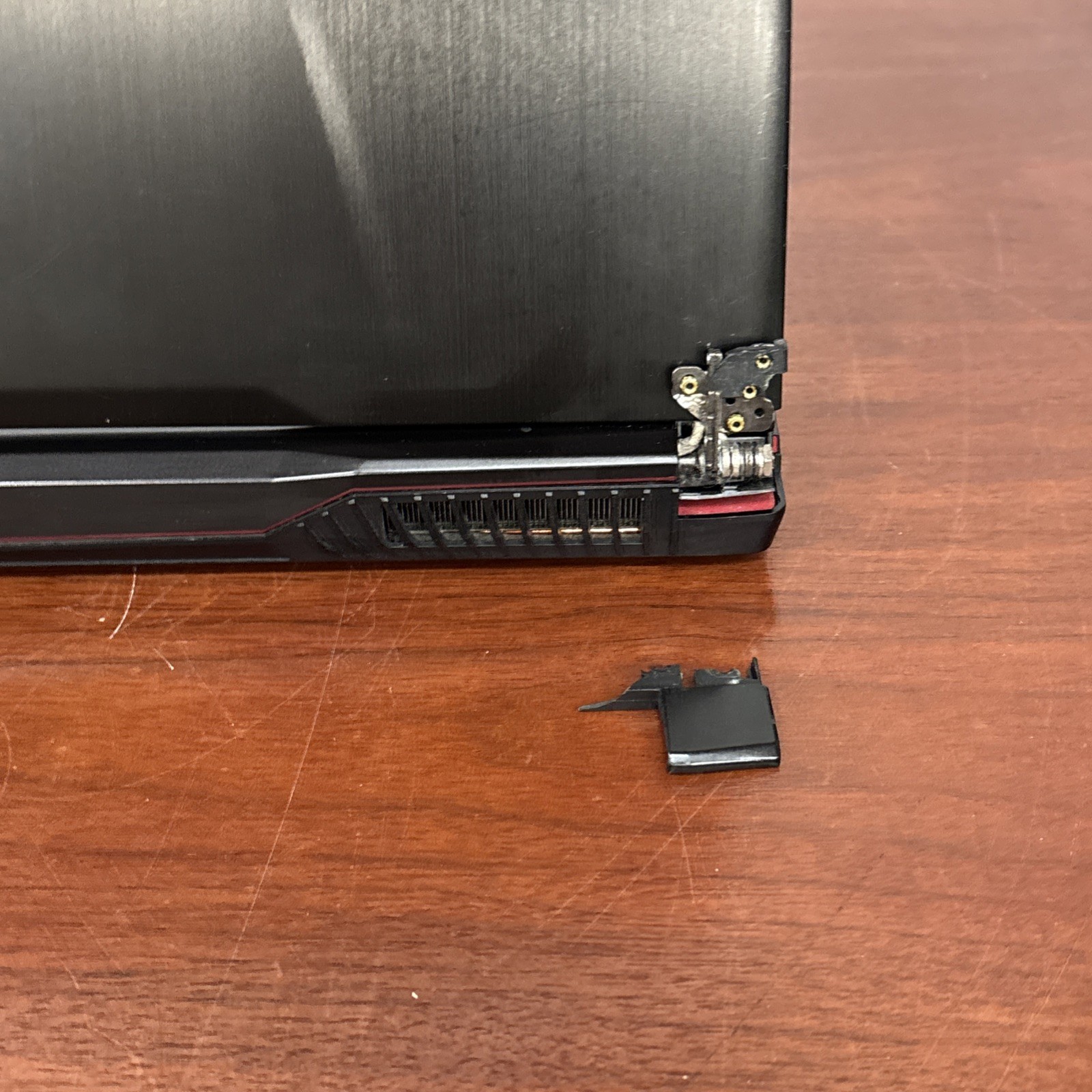 MSI GE73 7RD Raider Gaming Laptop 17.3″ Intel Core i7 7th Gen. ***Parts