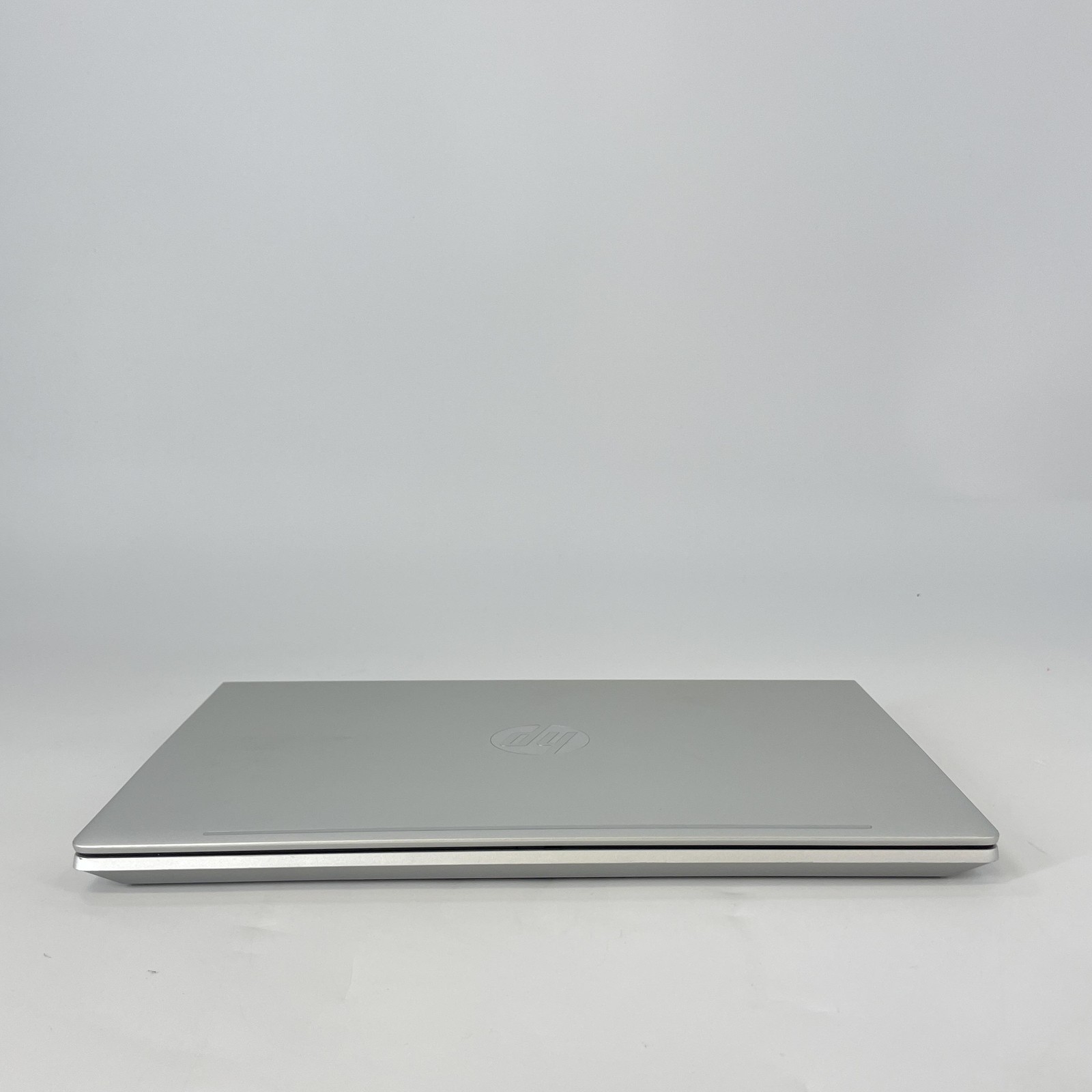 HP ProBook 440 G9 14 Silver FHD TOUCH 1.3 GHz i5-1235U 8GB 256GB SSD BENT FRAME