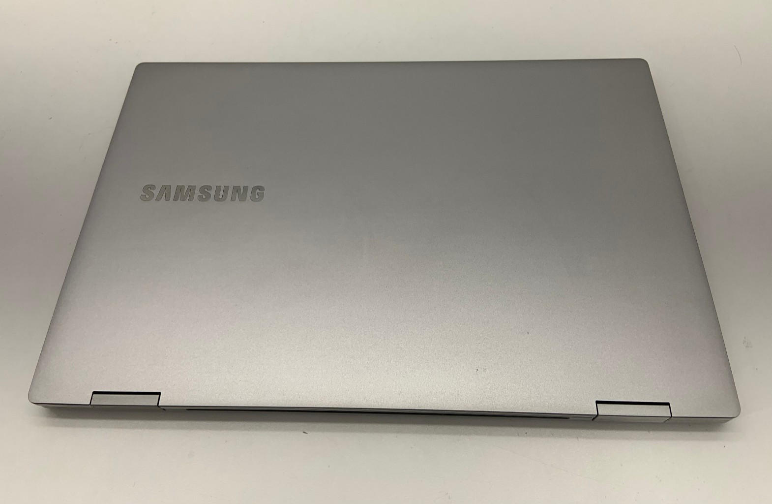 Samsung 9 Pro Notebook 13.3″ FHD Touchscreen Intel Core i7 256GB SSD 8GB Win11