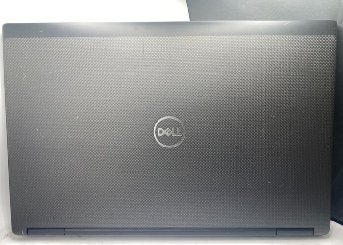 Dell Precision 7730 17.3″ Laptop Intel Xeon E-2176M 2.70GHz 32GB RAM 1TB SSD