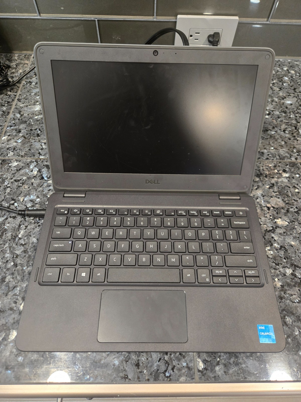 DELL LATITUDE 3120 FOR PARTS OR REPAIR / INTEL CELERON N5100, 4GB RAM