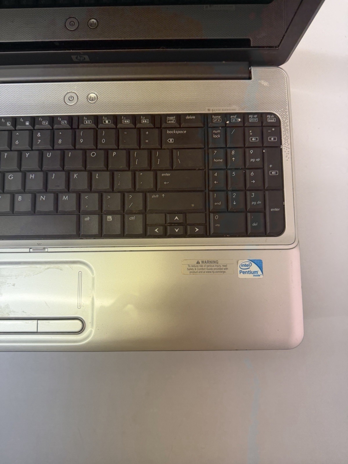 HP Notebook G60 Laptop – Good Screen – Intel Pentium T4300 – Read Des