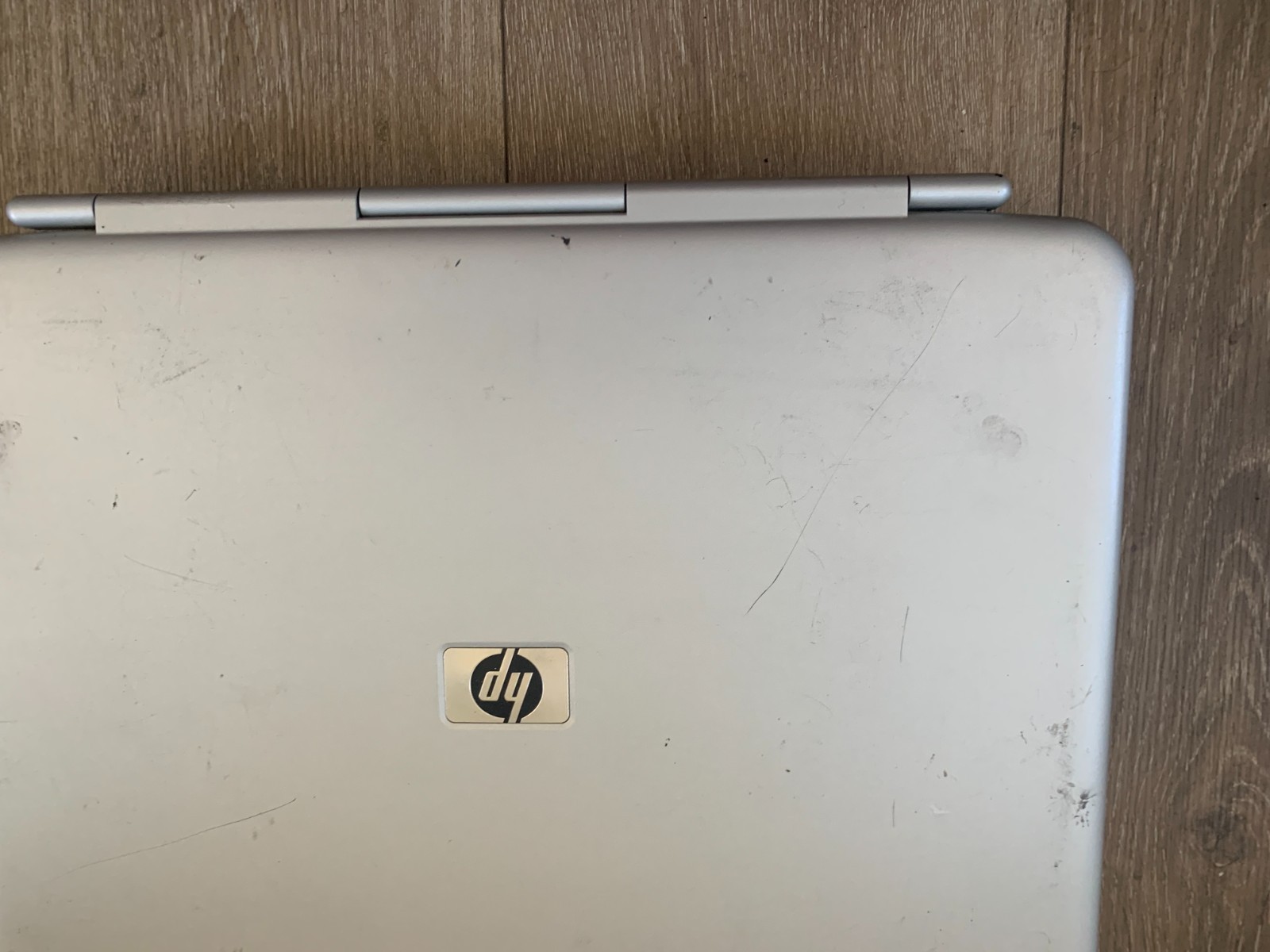 HP Pavilion zv6000 15.4″ AMD Athlon 64 2.00GHz 1.25GB RAM 80GB HDD Win Vista