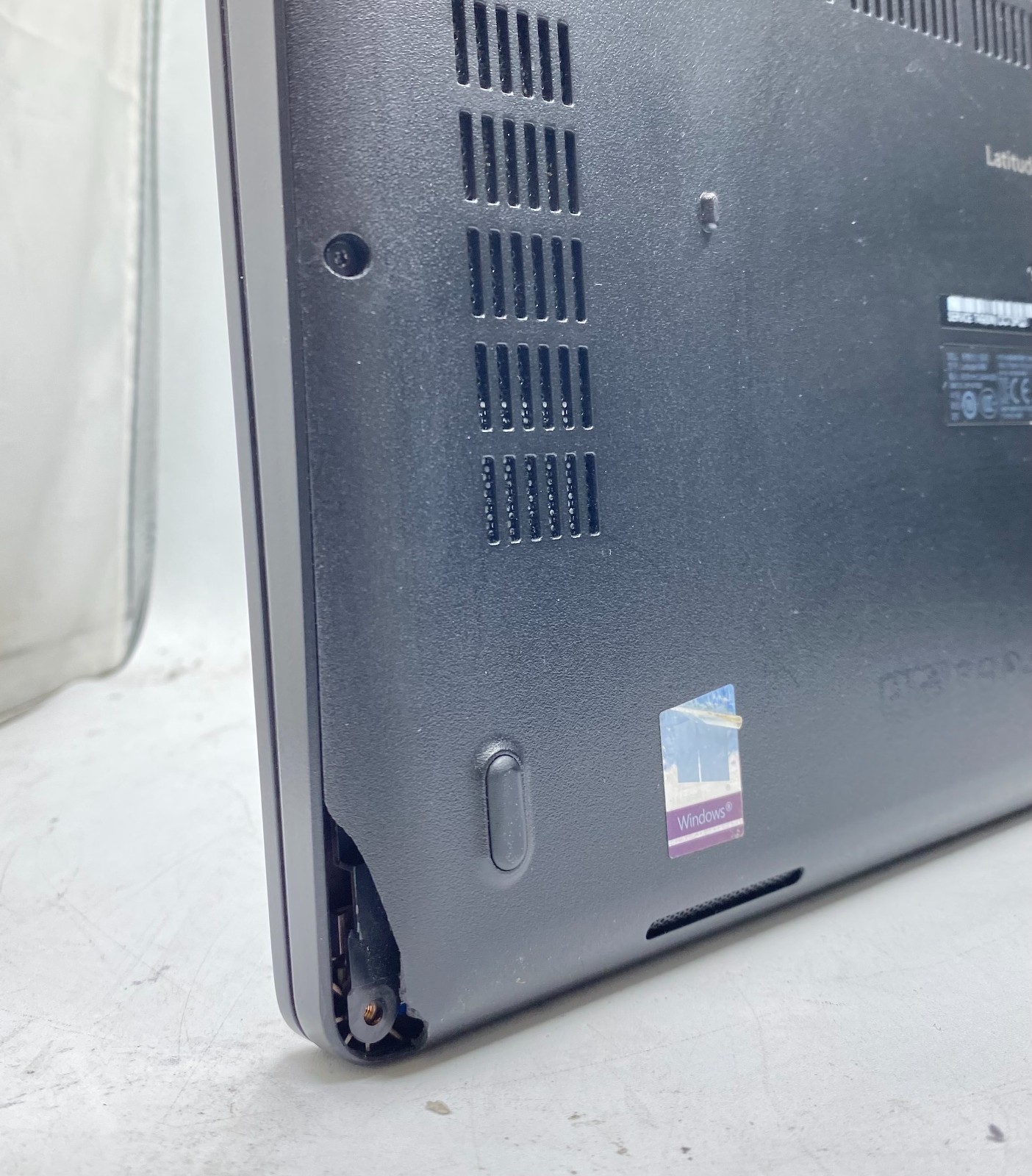 Dell Latitude 5490 14″ Laptop Intel Core i5-7300U 2.60GHz 16GB RAM 512GB SSD