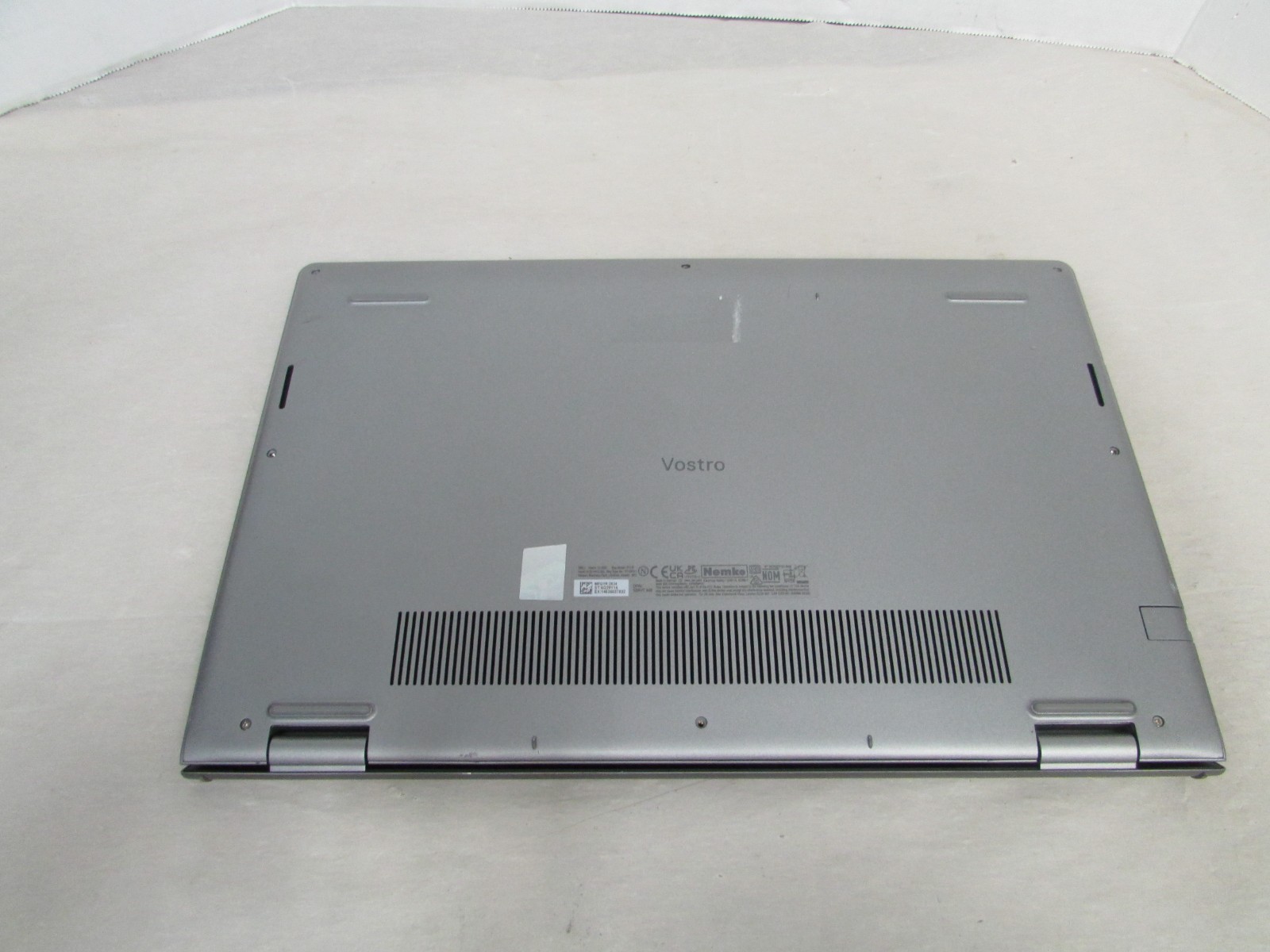 Dell Vostro 15 3530 i7-1355U NO RAM NO SSD, NO OS, NO AC, NO BATTERY PARTS