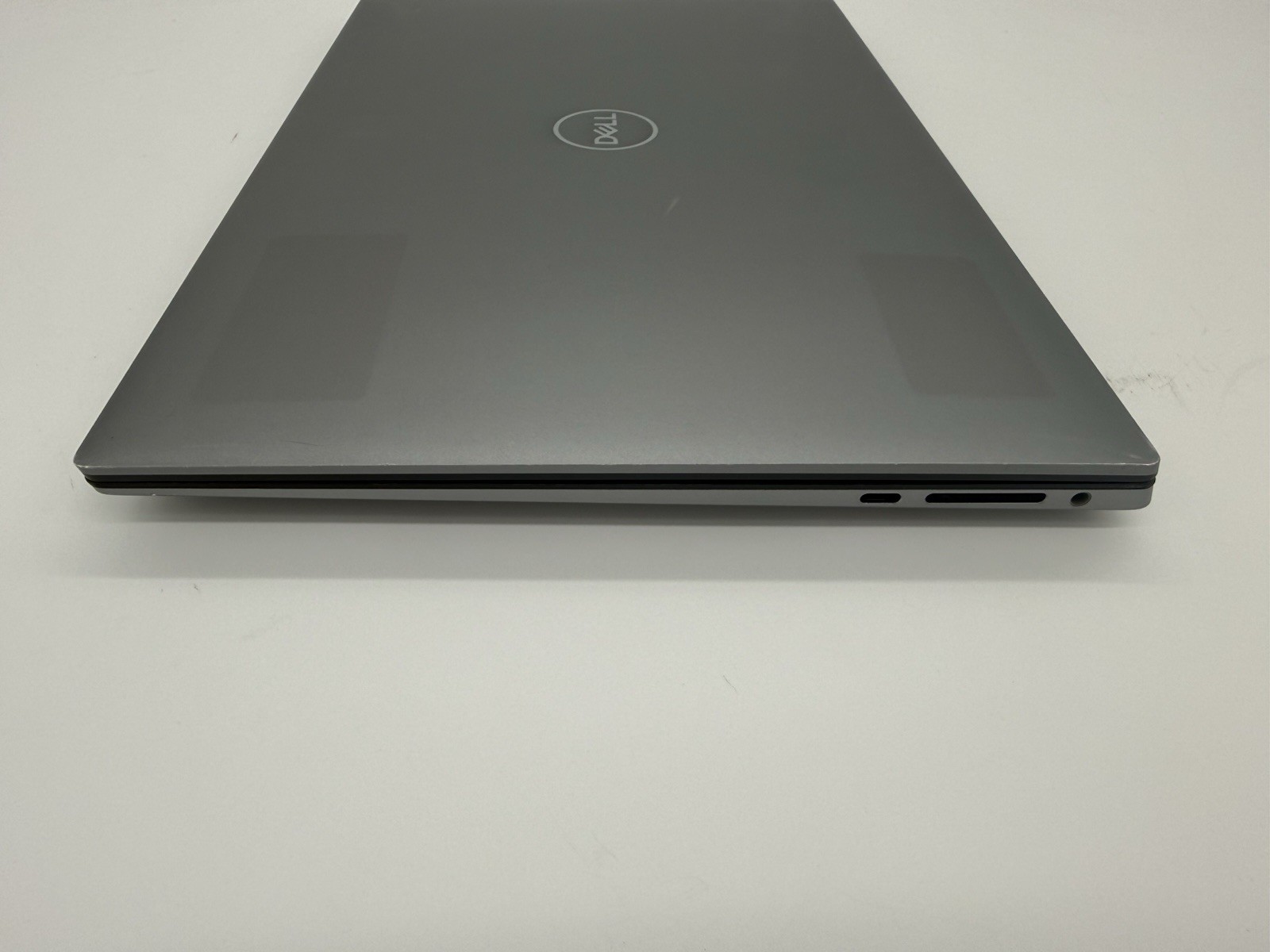 DELL PRECISION 5570 15.6″ i7-12800H 16GB 512GB RTX A1000 – No OS
