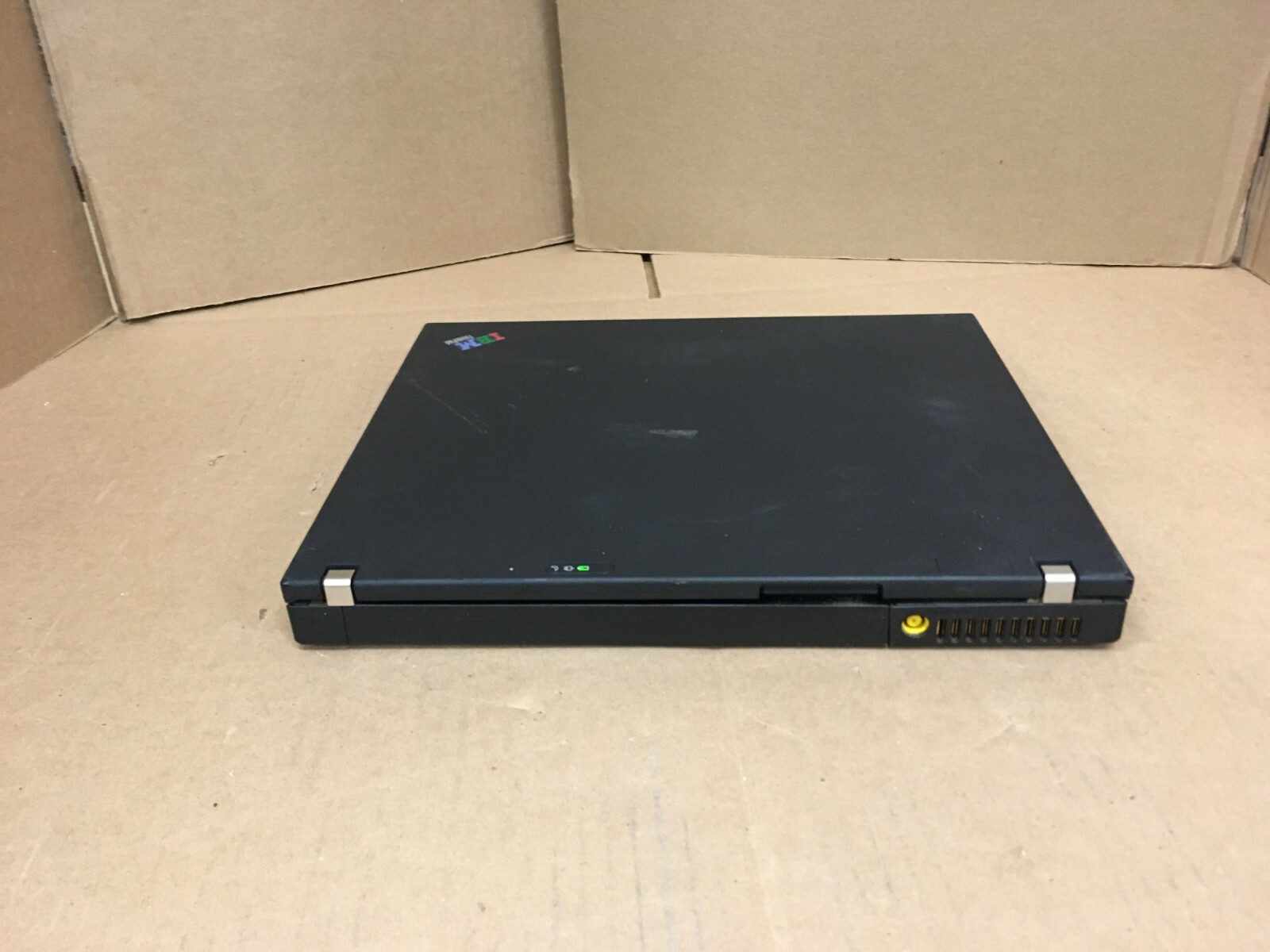 IBM ThinkPad T60 14.1″ Intel T2400 1.83GHz 1.5GB RAM 60GB HDD WINDOWS XP