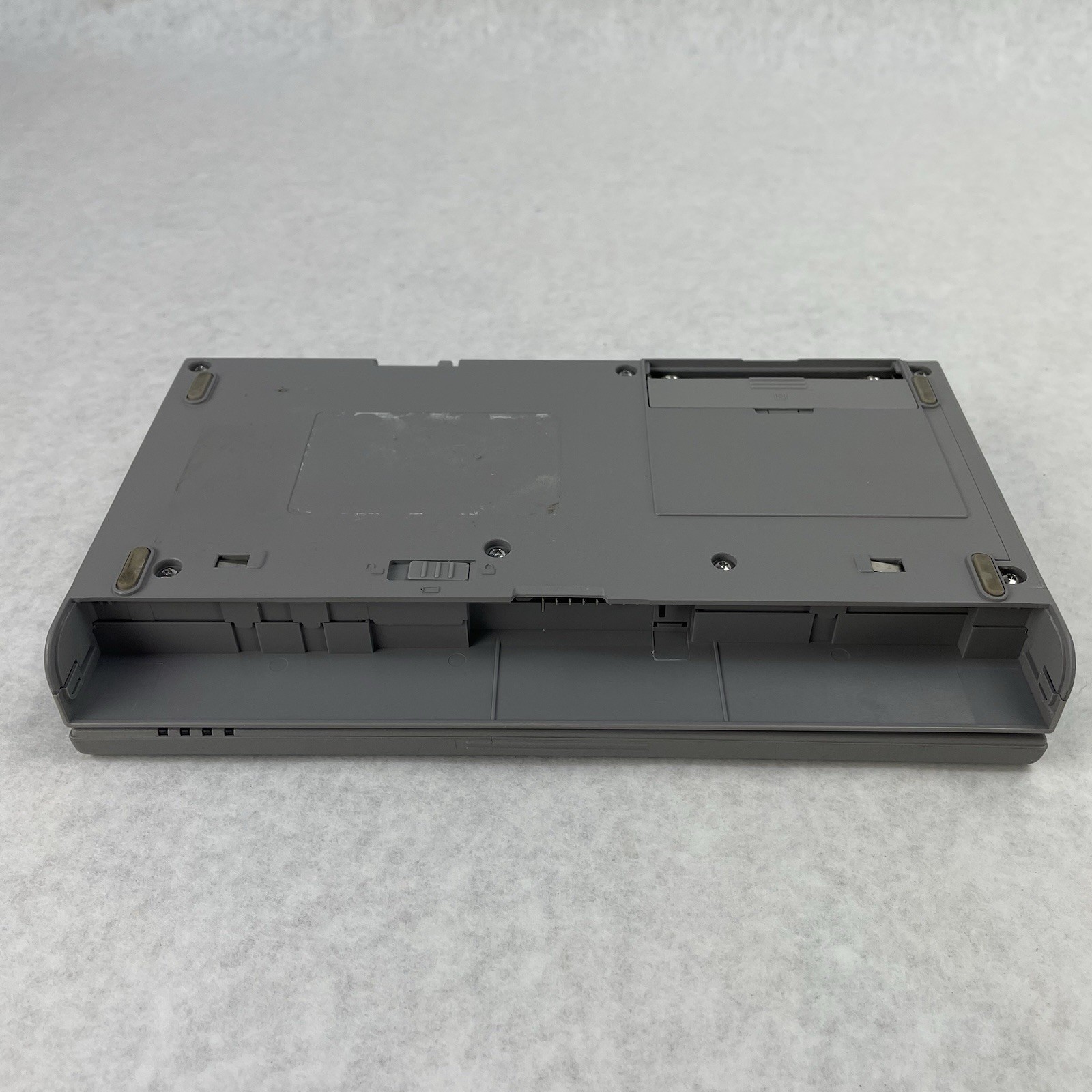Toshiba Libretto 50 ct 6″ Intel Pentium 16 MB RAM No HDD/OS/AC/Battery
