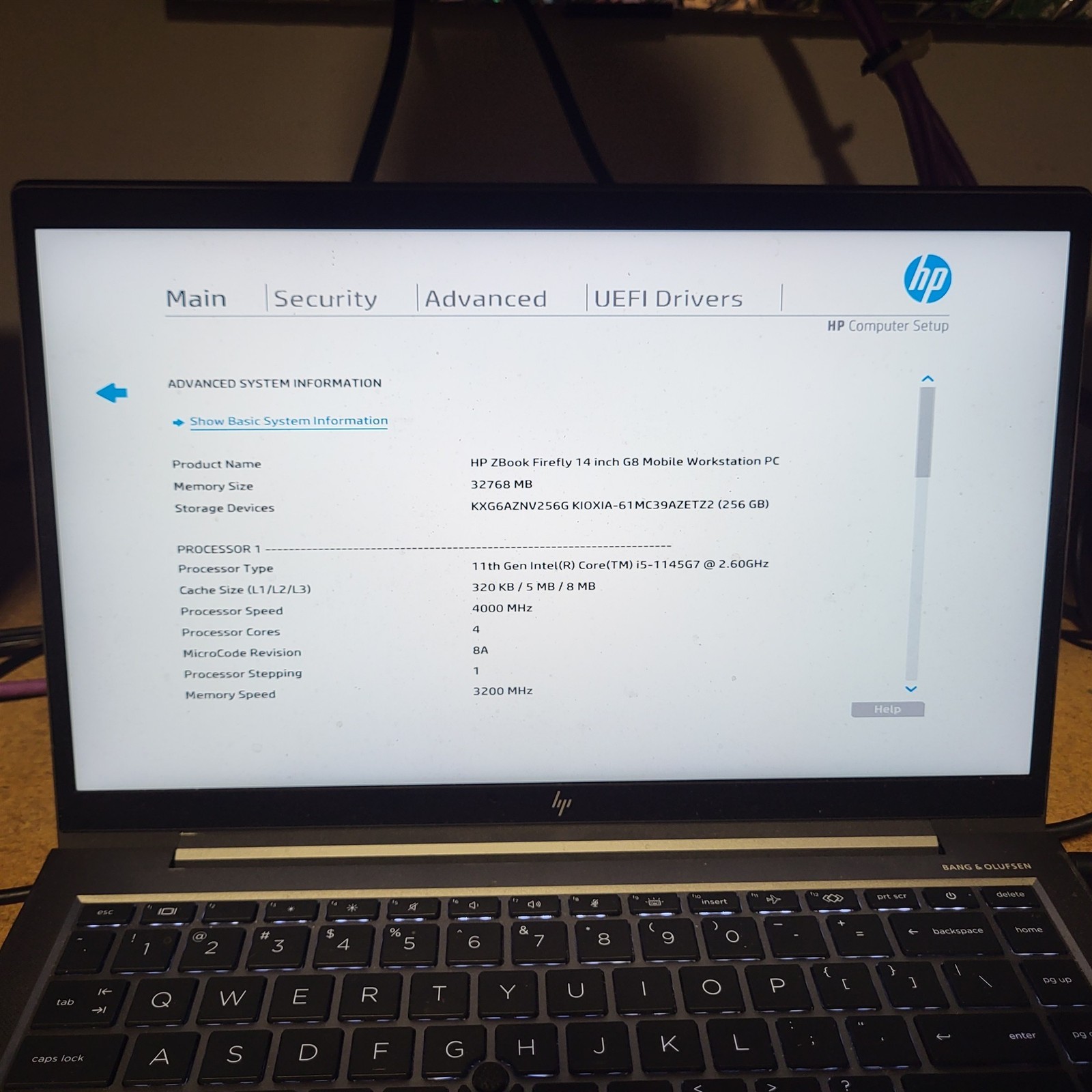 Scratched LCD HP ZBook Firefly 14 G8 Intel i7-1185G7 3GHz 16GB 256GB SSD