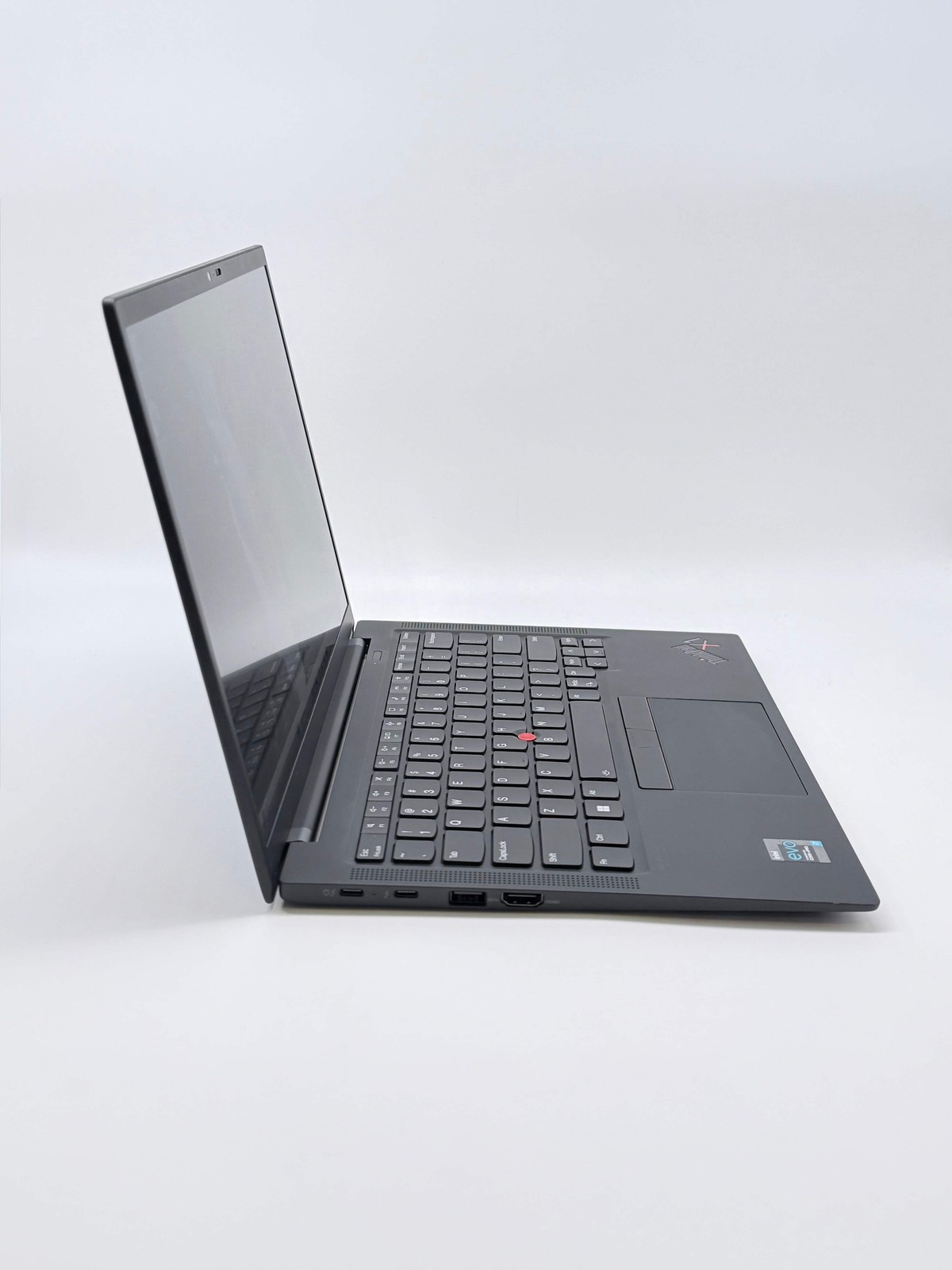Lenovo ThinkPad X1 Carbon Gen 9 14″ Core i7 16GB RAM 512GB Black w/ Charger