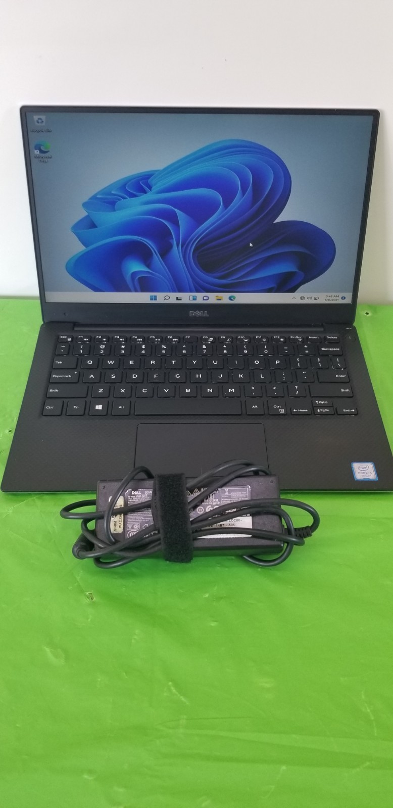 13.3″ Dell XPS 13 9360 Laptop i5-7200U @ 2.50GHz 8GB RAM 256GB SSD Win 11 Pro
