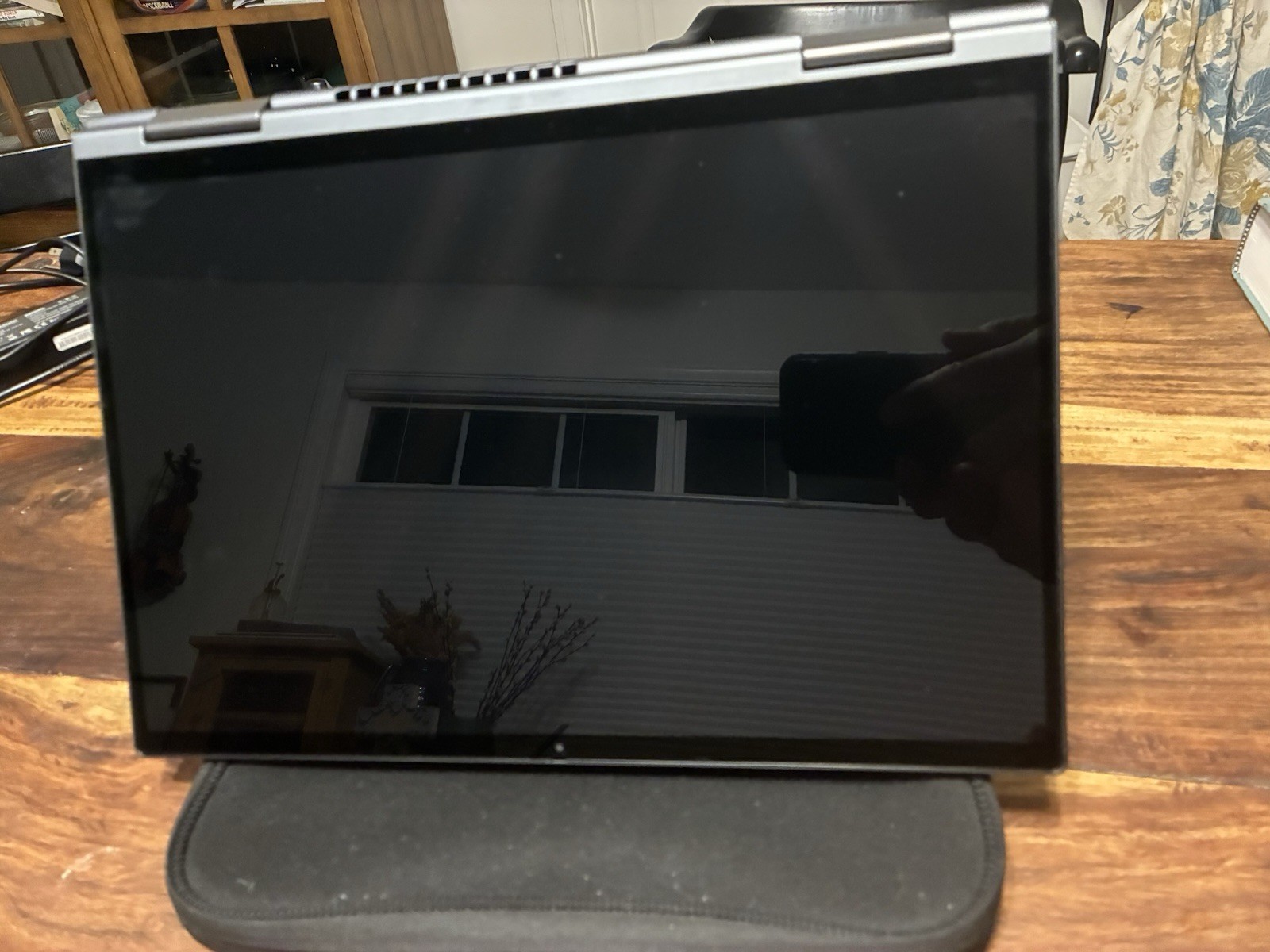 Lenovo ThinkPad X1 Yoga Gen 6 – NOT WORKING – Includes Charger & Case