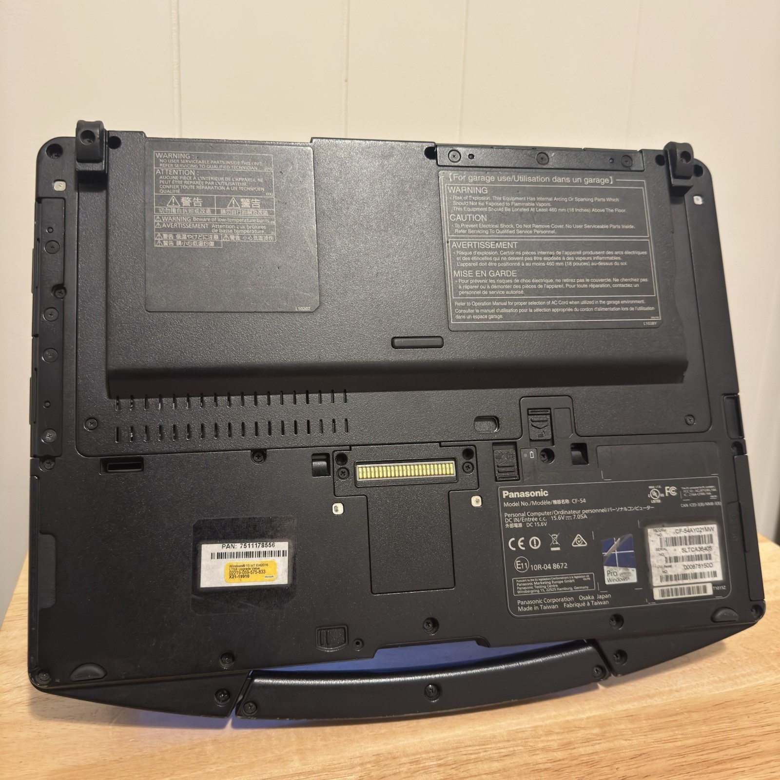 Panasonic Toughbook CF-54 MK1 14″ Laptop (i5, 4GB RAM, 256GB SSD) w/ Fischer USB