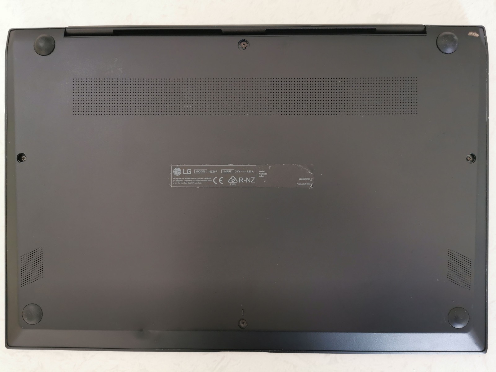 READ* LG Gram i5-1135G7 8GB DDR4 512GB or 1-2TB SSD 2K 16″ Lightweight Laptop