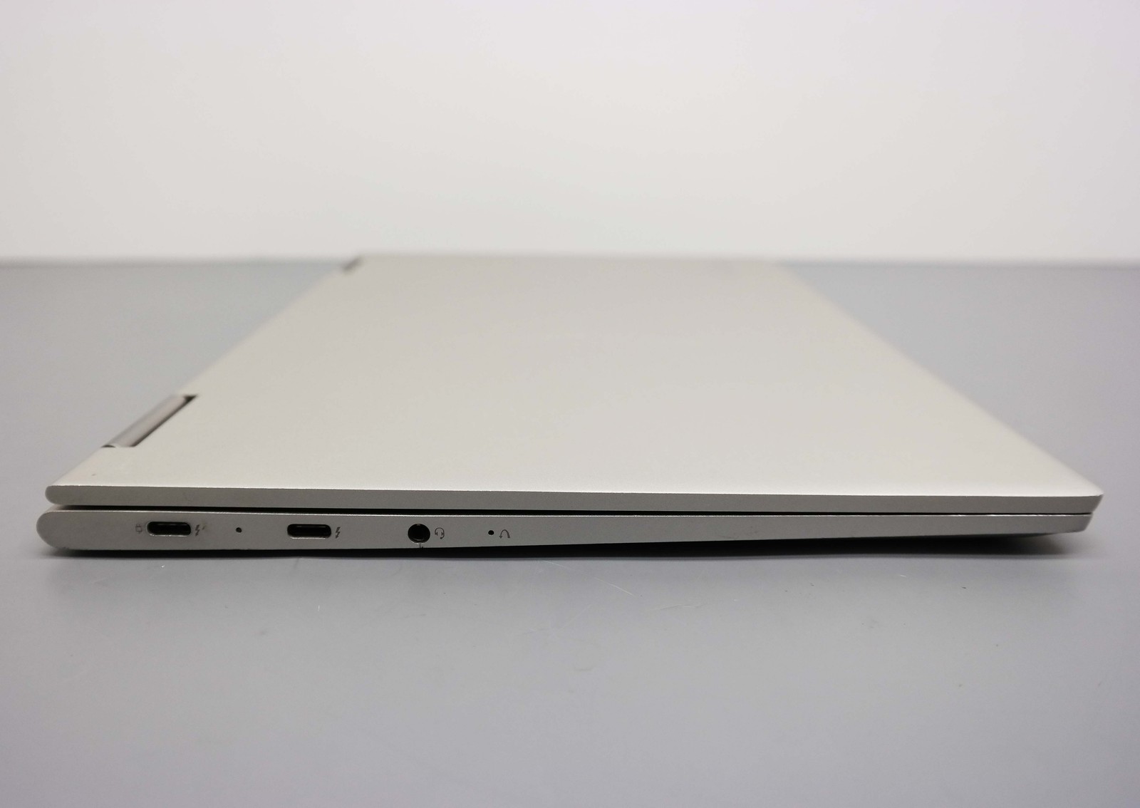 Lenovo Yoga 730-13IKB 13.3″ Core i5-8250U 8GB 256GB SSD