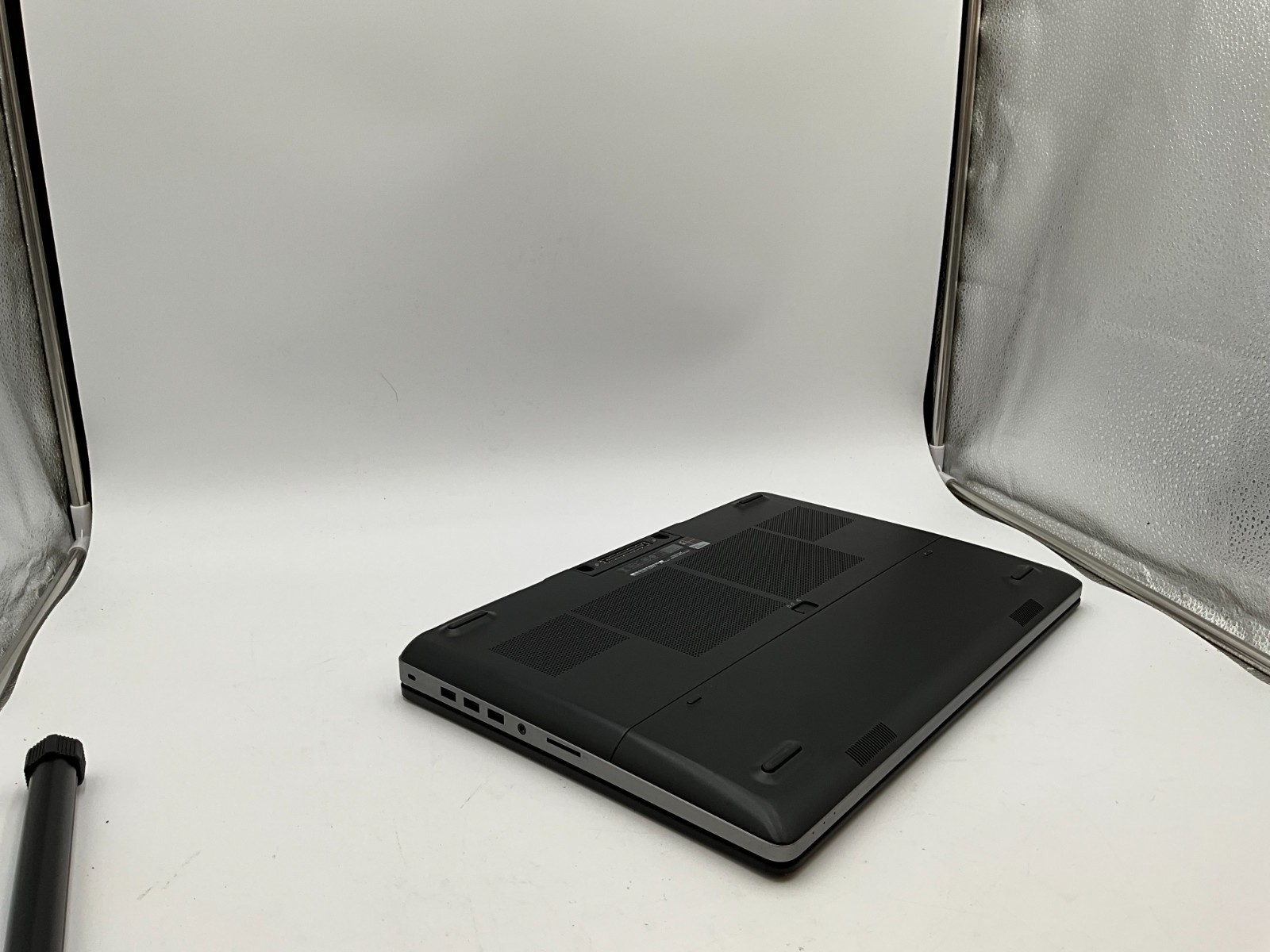 DELL Precision 7710 17.3″ i7-6820HQ 64gb 1tb/512gb M5000M Win11 Laptop 33XPSF2
