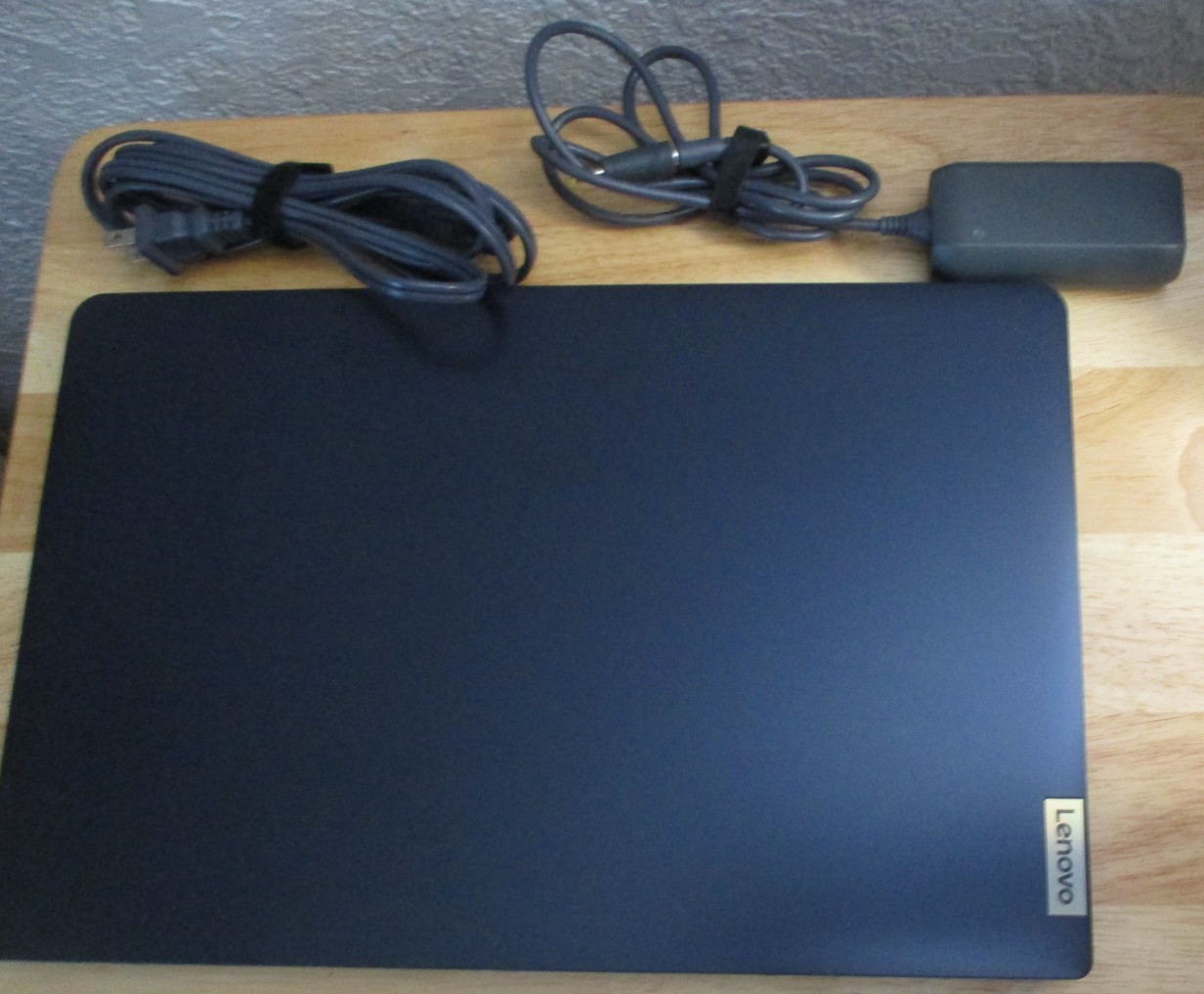 Lenovo Ideapad Laptop Computer AMD Ryzen 3 7320U 15.6 Radson Grph 238GB 8GB RAM