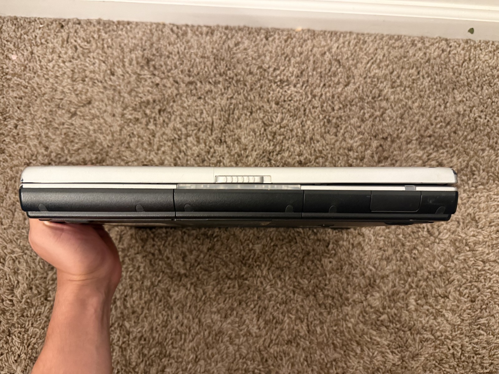 HP Pavilion ze4400 Laptop XP Pro AMD Athlon XP 2200+ 960MB RAM 30GB HDD