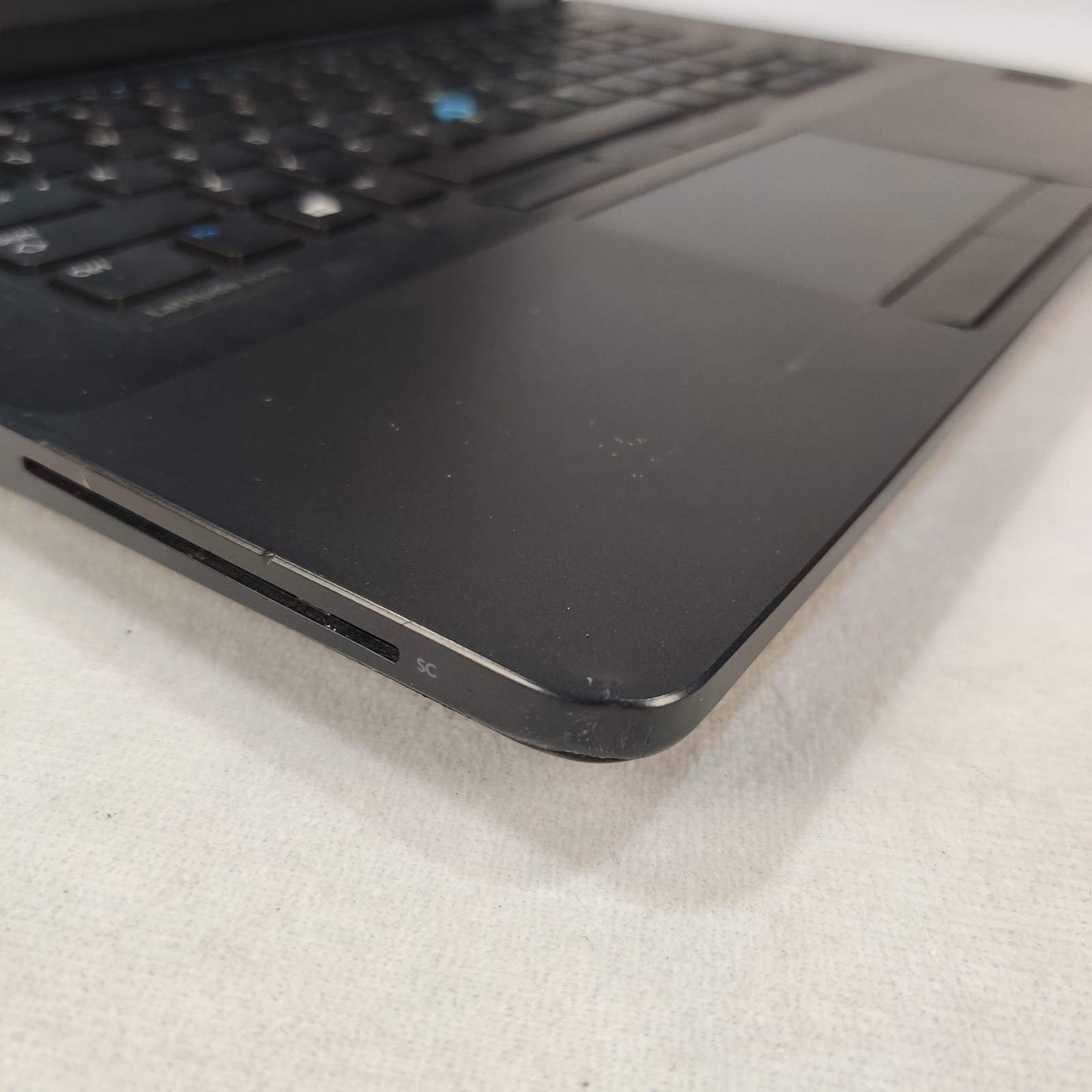 Dell Latitude E5470 14″ i3-6100U 2.30GHz 8GB RAM NO SSD/OS/ADAPTER – USED