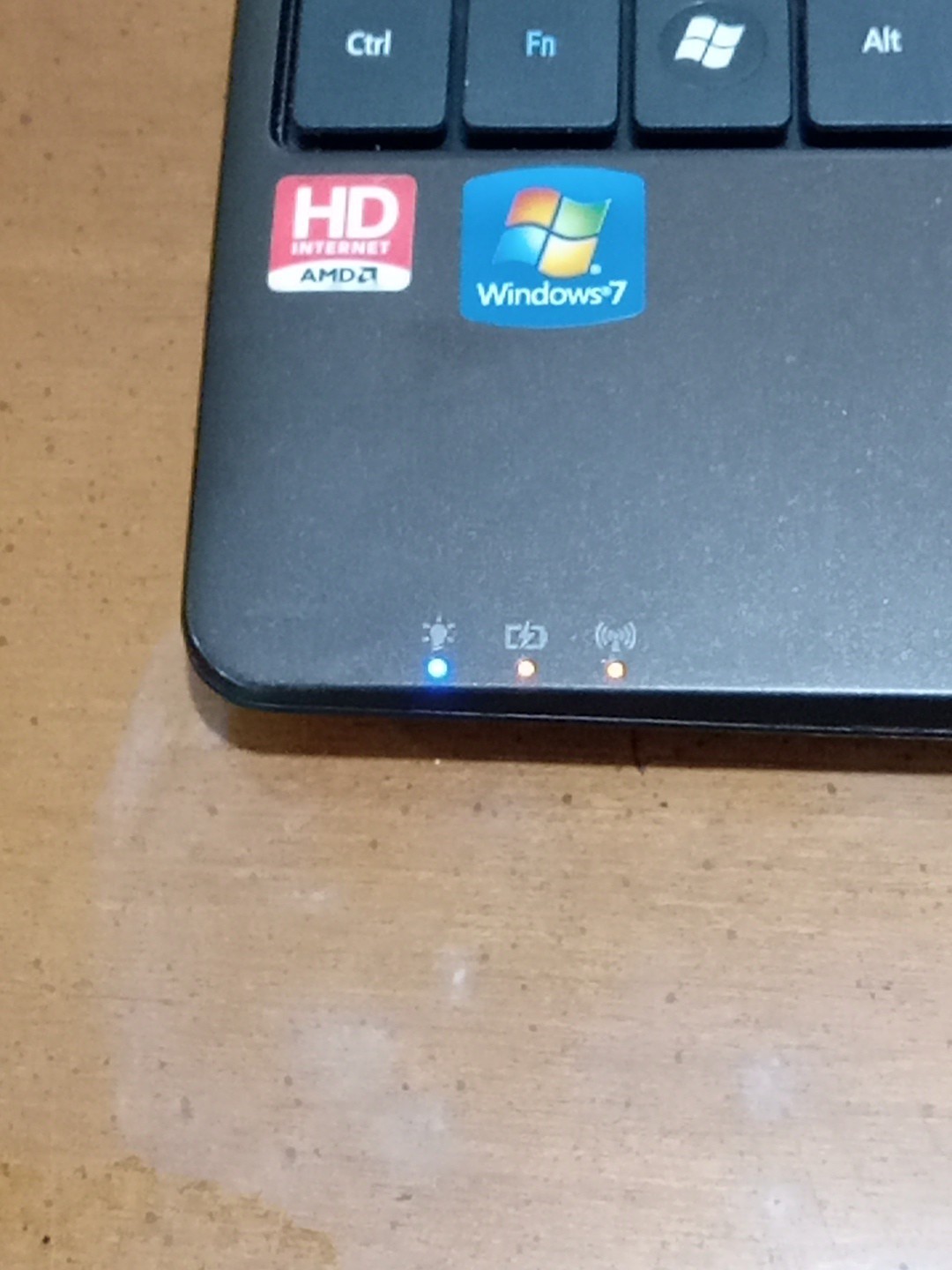 Acer Aspire One 722 11″ 12″ Notebook Laptop AMD C60 CPU 2 GB DDR3 / 320GB WIN 7