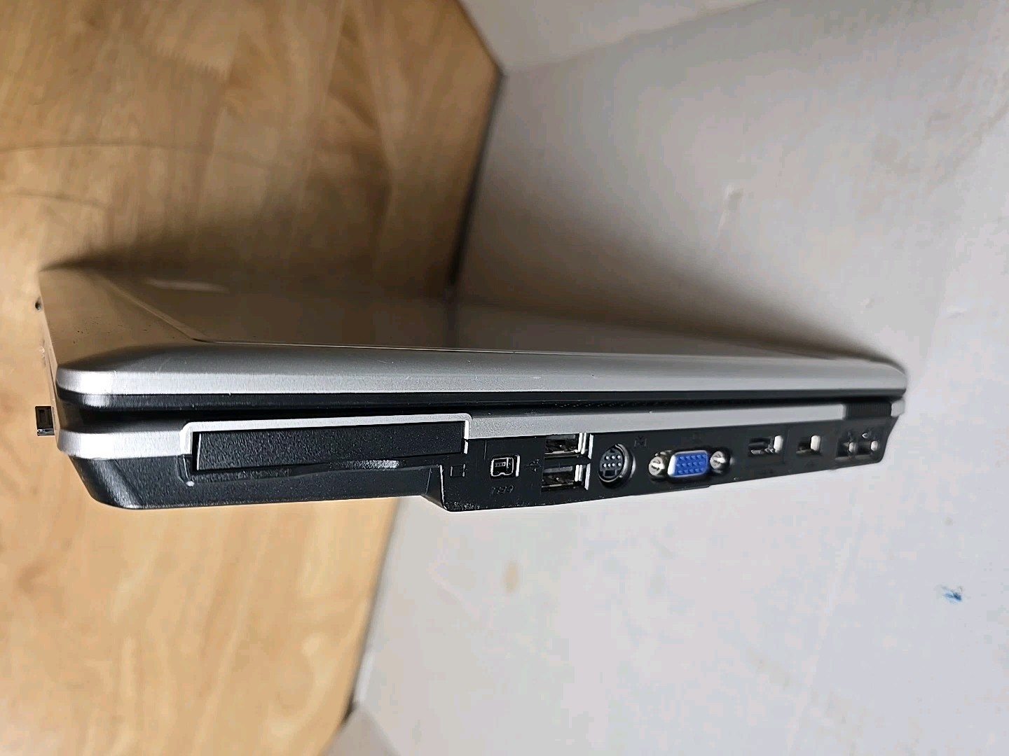Upgraded DaKTech Windows Vista Buisiness Model S96FM Laptop Computer Works