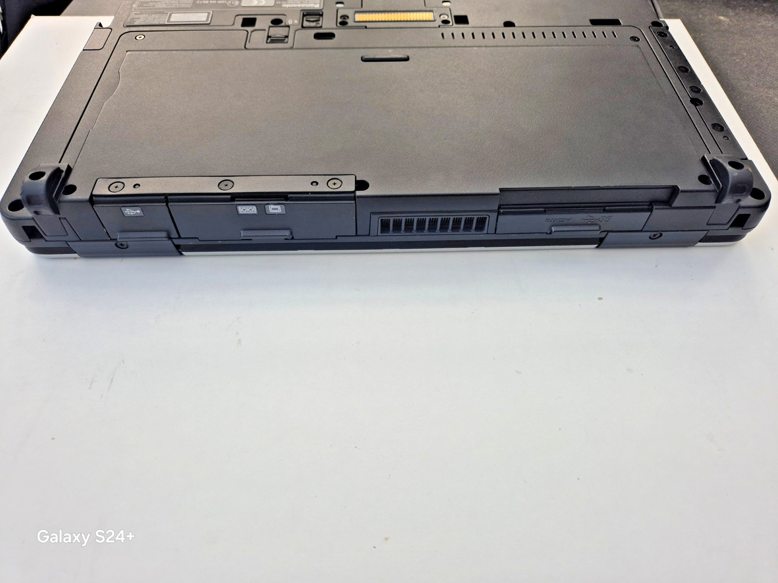 Panasonic Toughbook CF-54 MK2 256GB SSD 8GB RAM DVD VGA Serial USB 2.0 Port