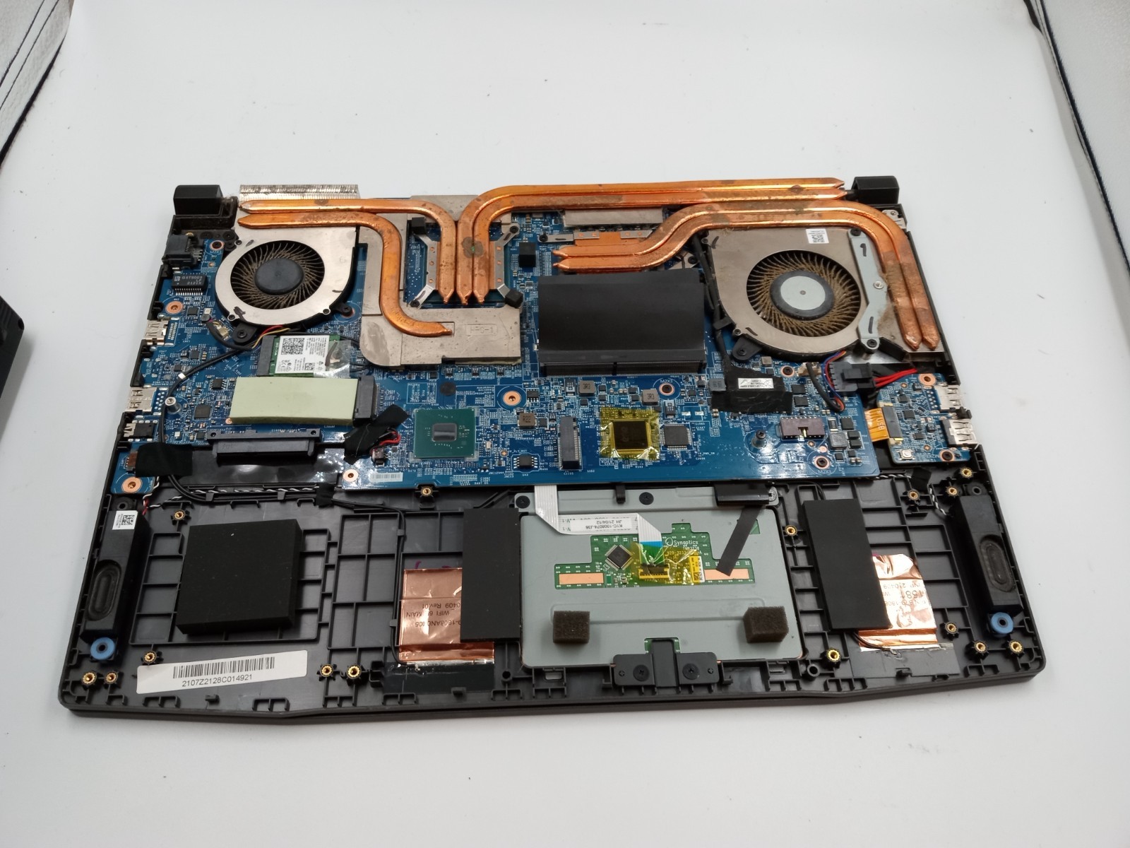 MSI Crosshair 15 A11UEK-205 Intel i7-11800H Nvidia RTX 3060 – FOR PARTS – READ!