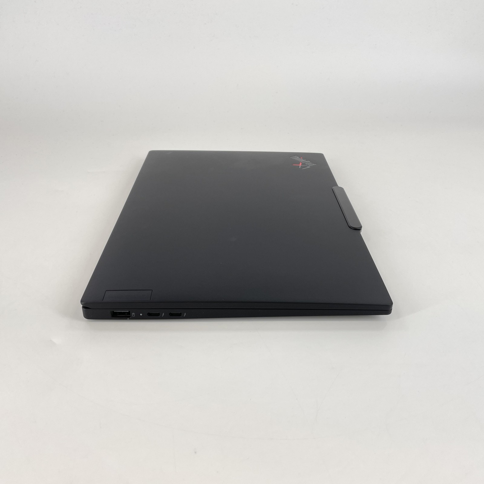 Lenovo ThinkPad X1 Carbon Gen 13 14 FHD+ TOUCH 2.0 GHz Ultra 7 255U 32GB 1TB SSD